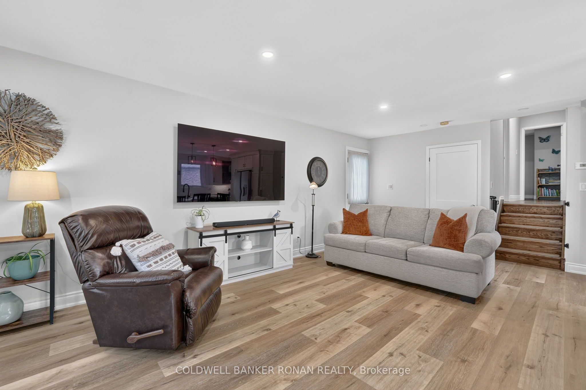 281 Tupper Boulevard Property Photo 16