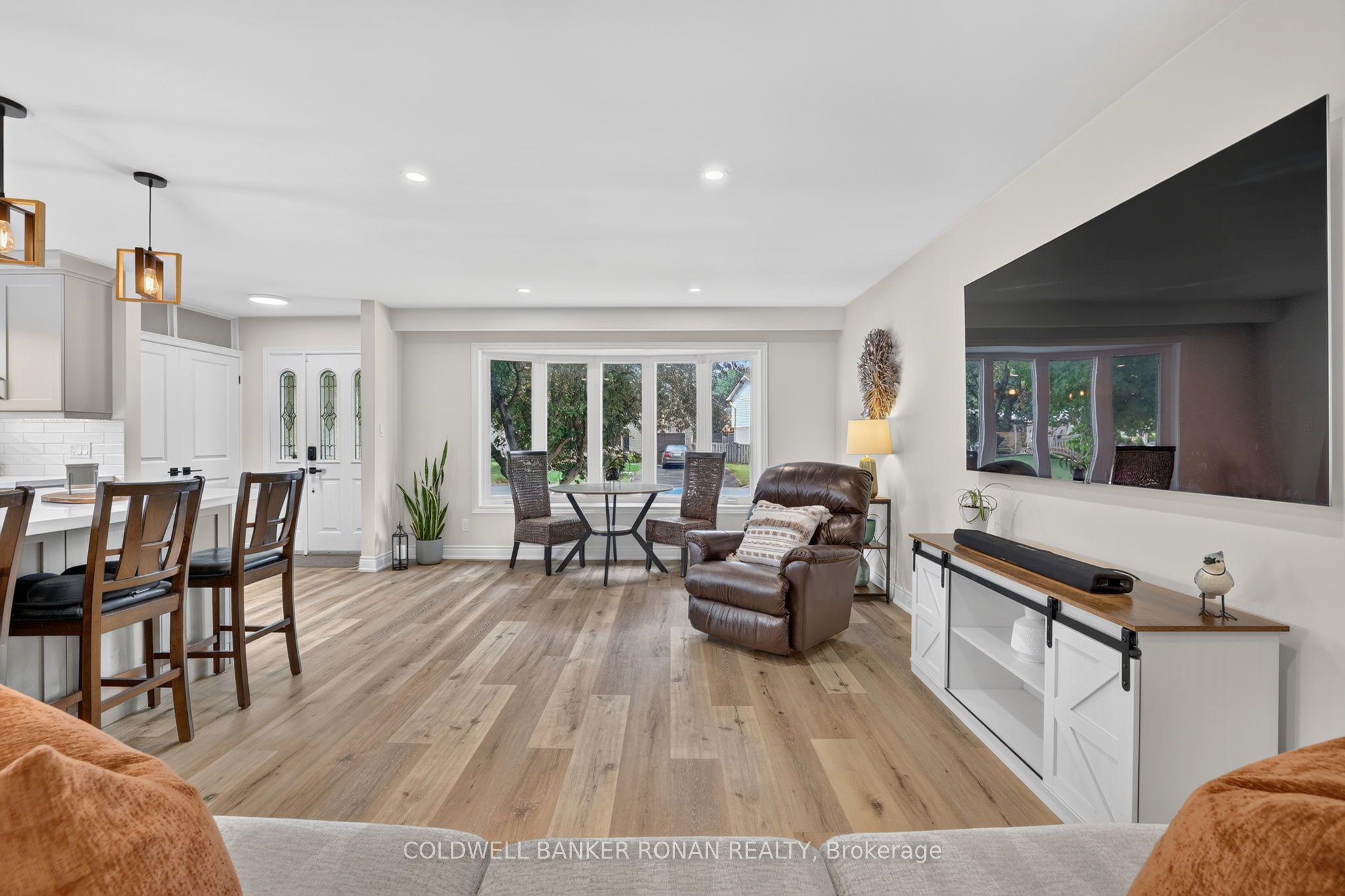 281 Tupper Boulevard Property Photo 17