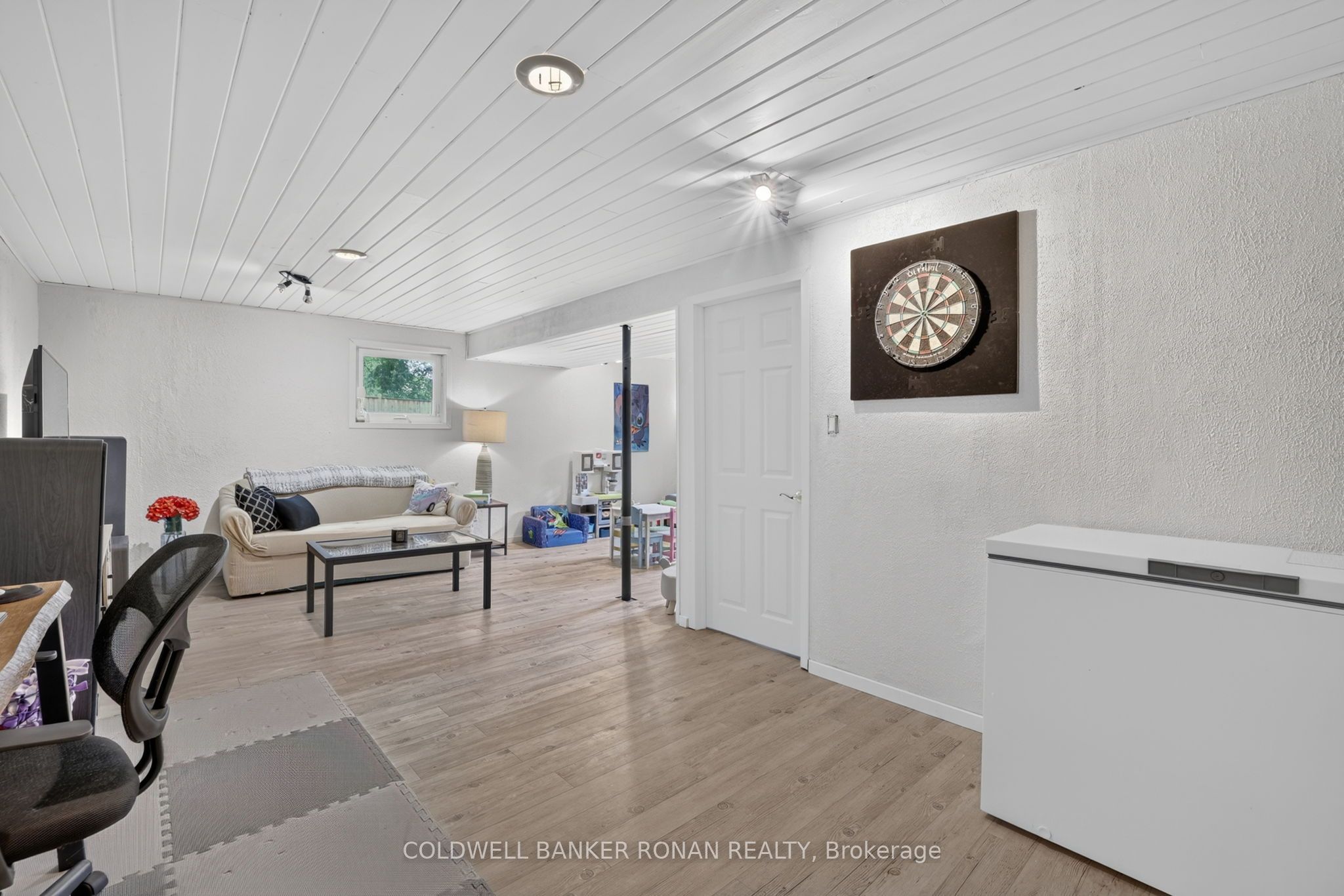 281 Tupper Boulevard Property Photo 29
