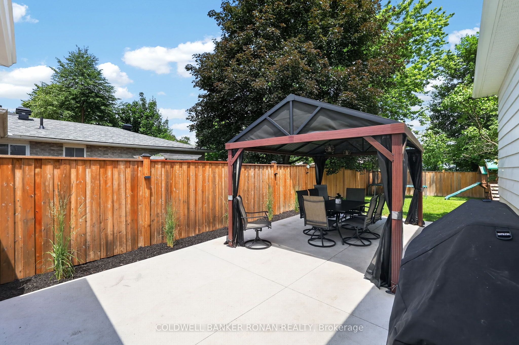 281 Tupper Boulevard Property Photo 35