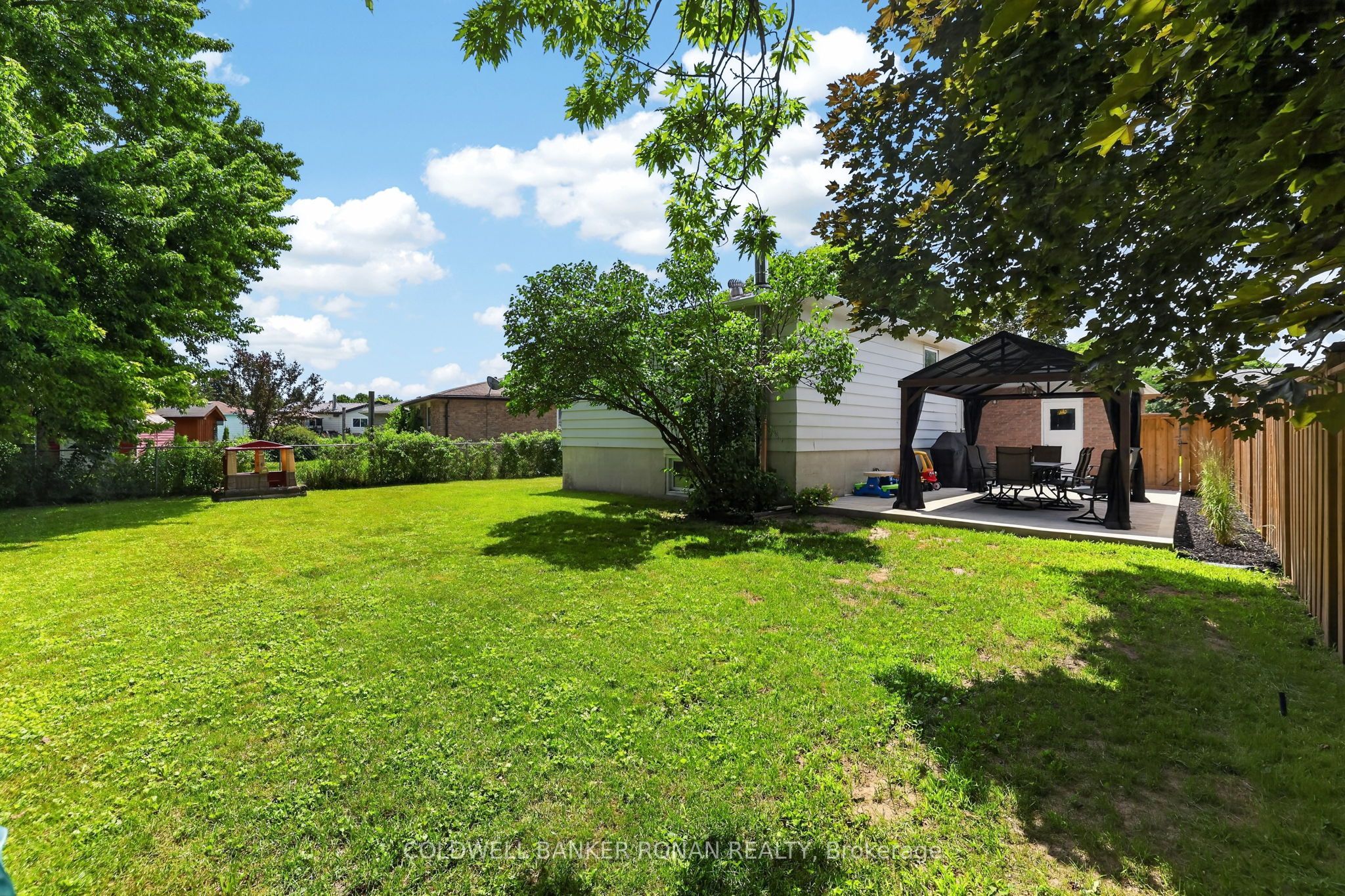 281 Tupper Boulevard Property Photo 38