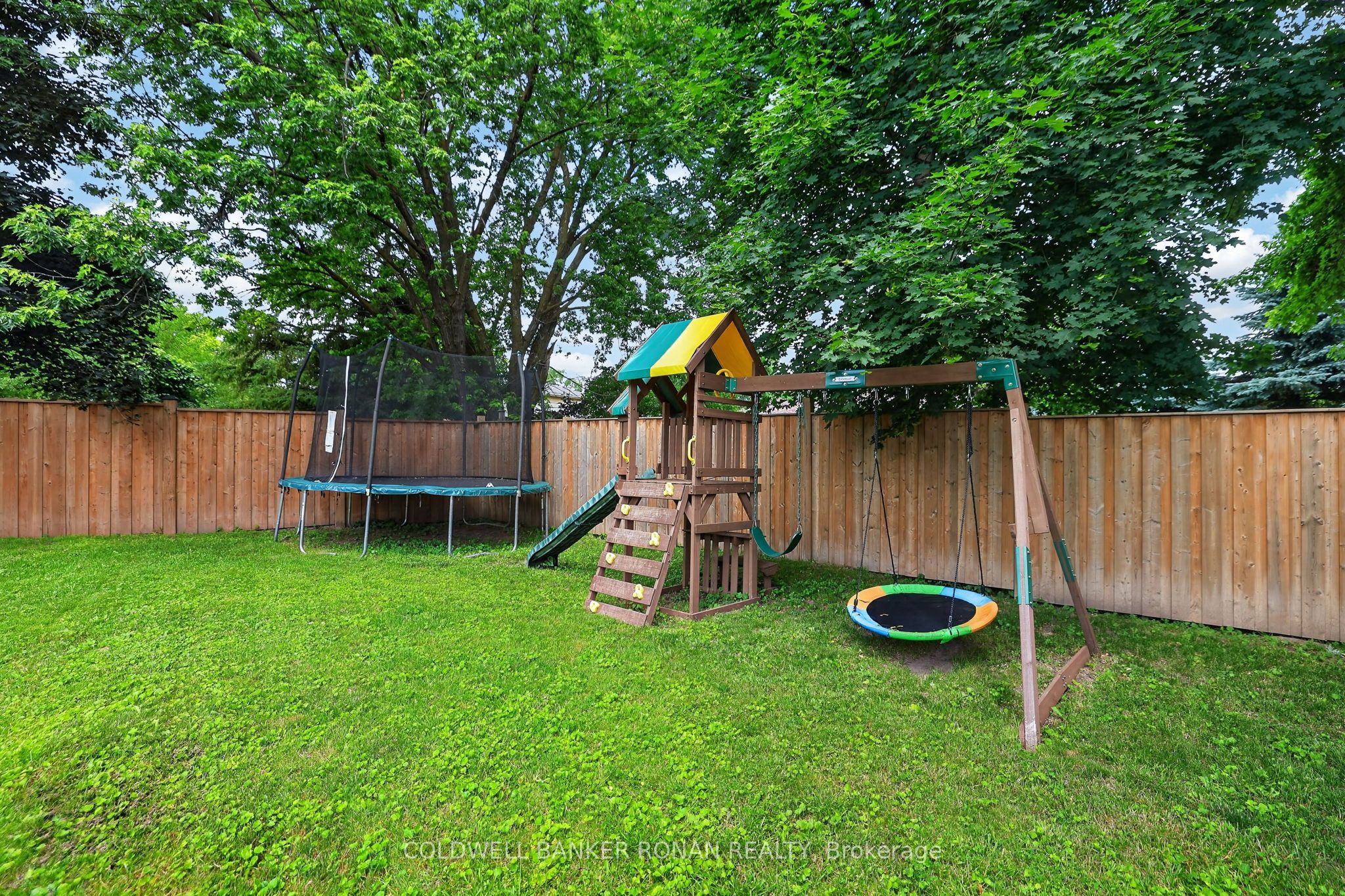 281 Tupper Boulevard Property Photo 39