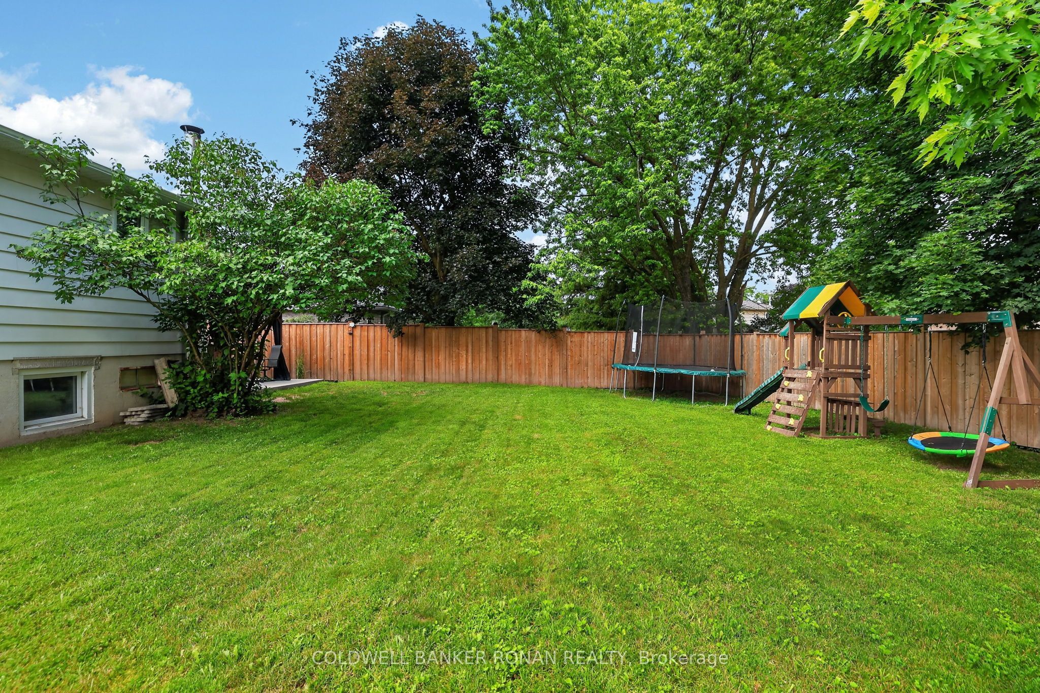 281 Tupper Boulevard Property Photo 40