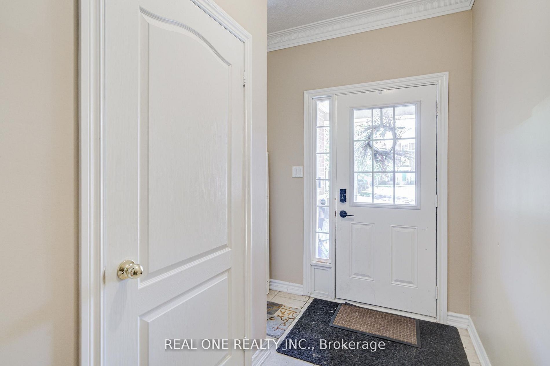 9 Ruskov Lane Upper Property Photo 3