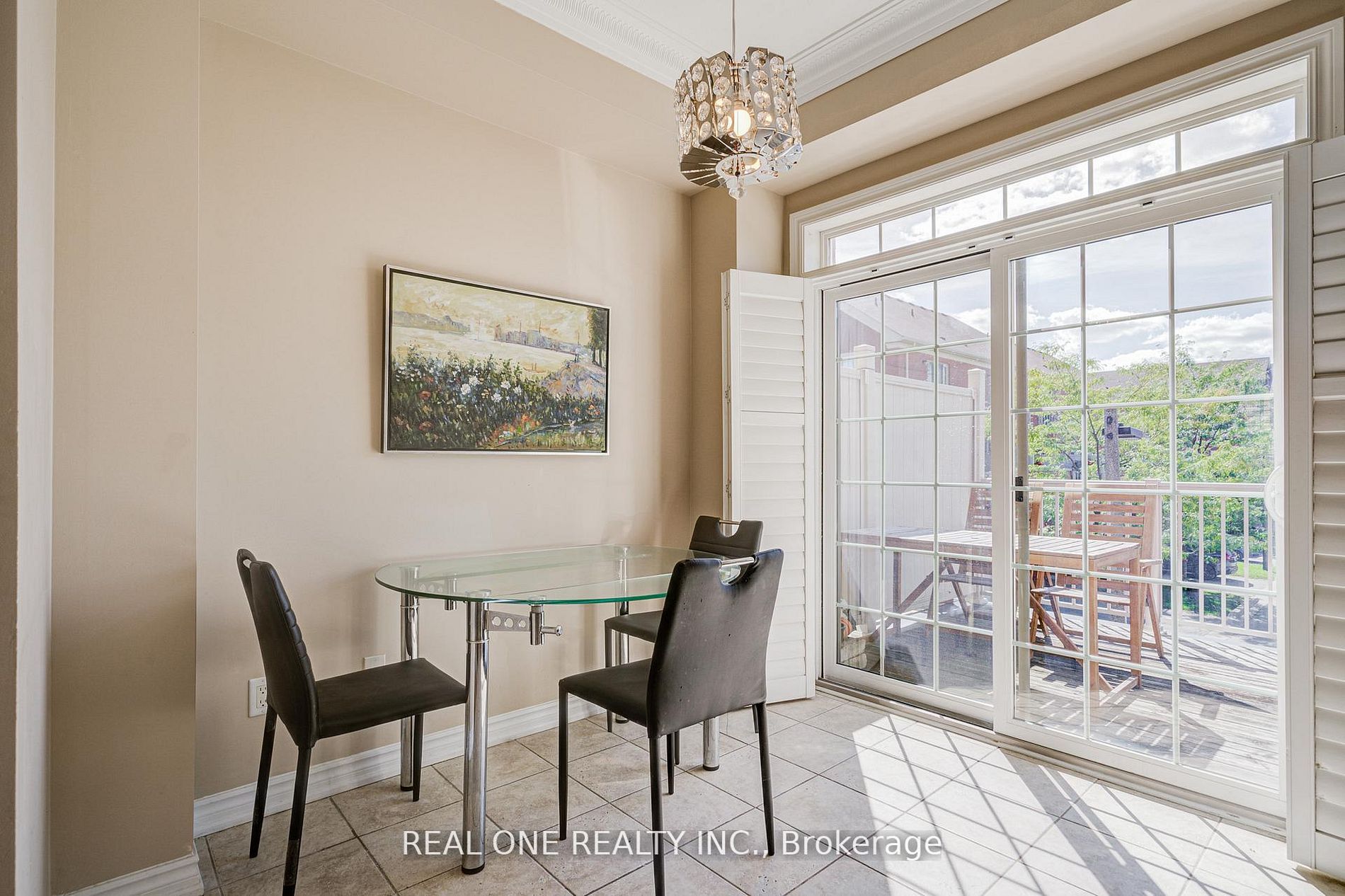 9 Ruskov Lane Upper Property Photo 13