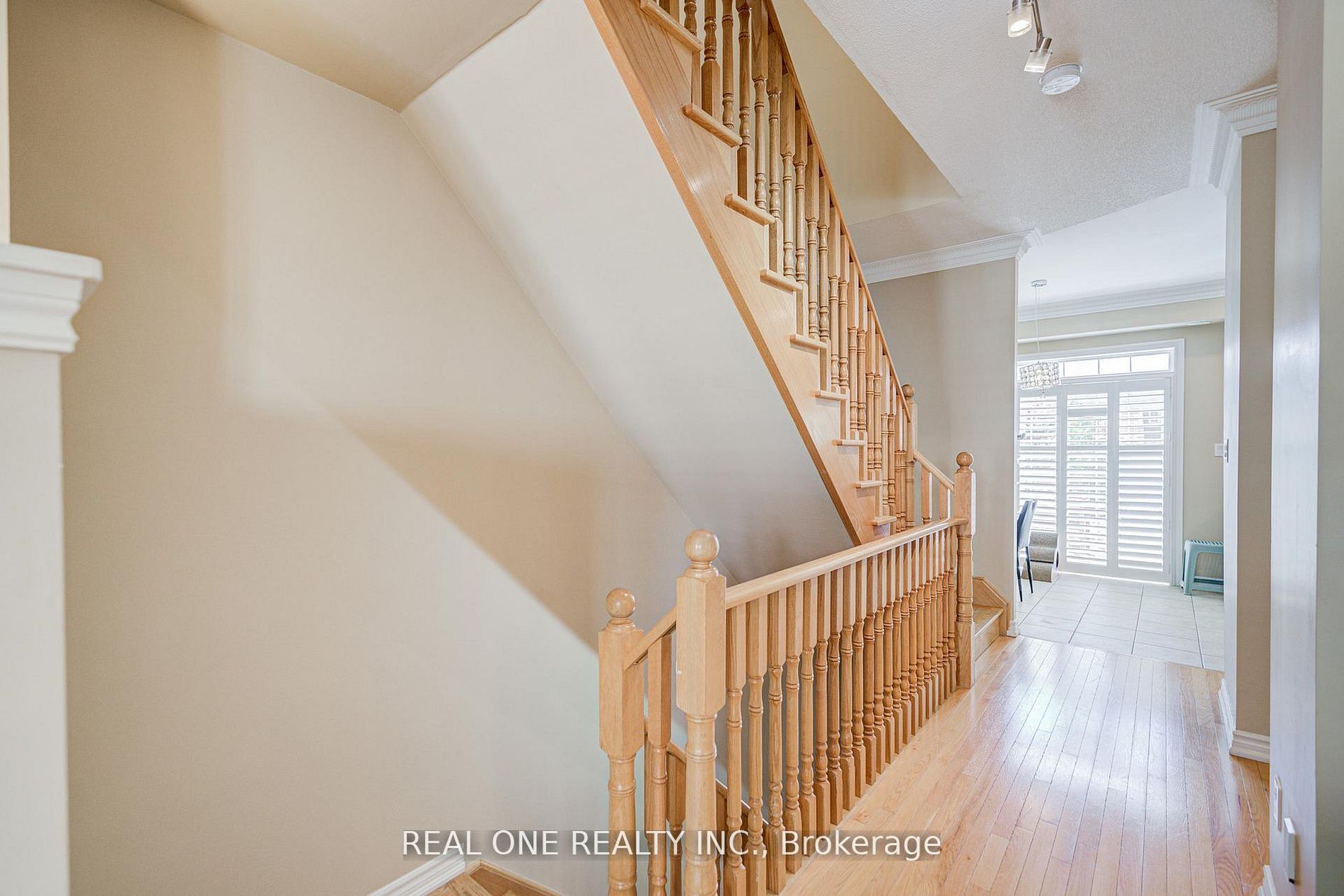 9 Ruskov Lane Upper Property Photo 16