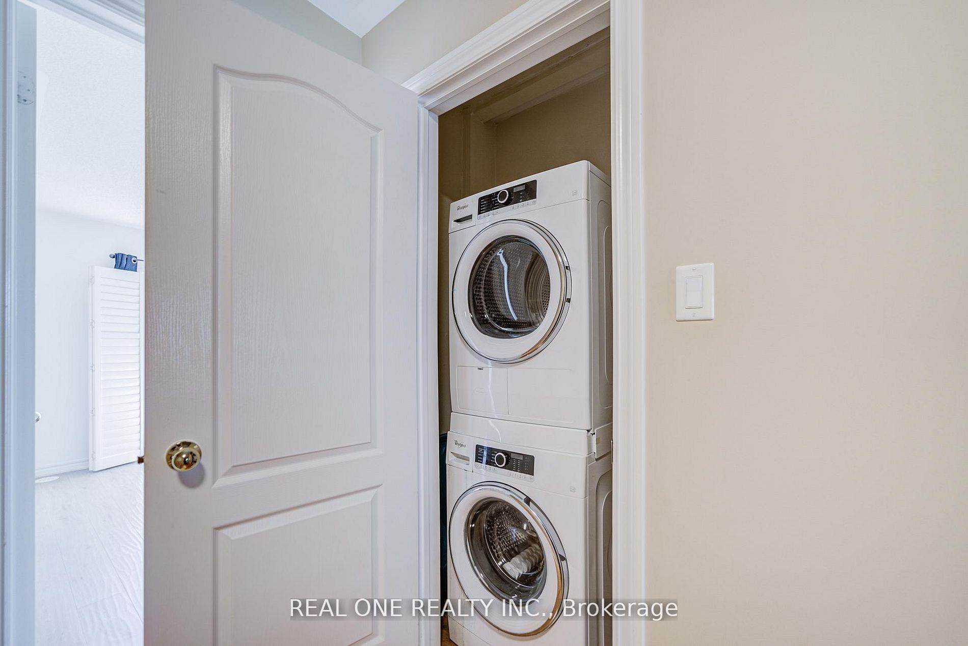 9 Ruskov Lane Upper Property Photo 26