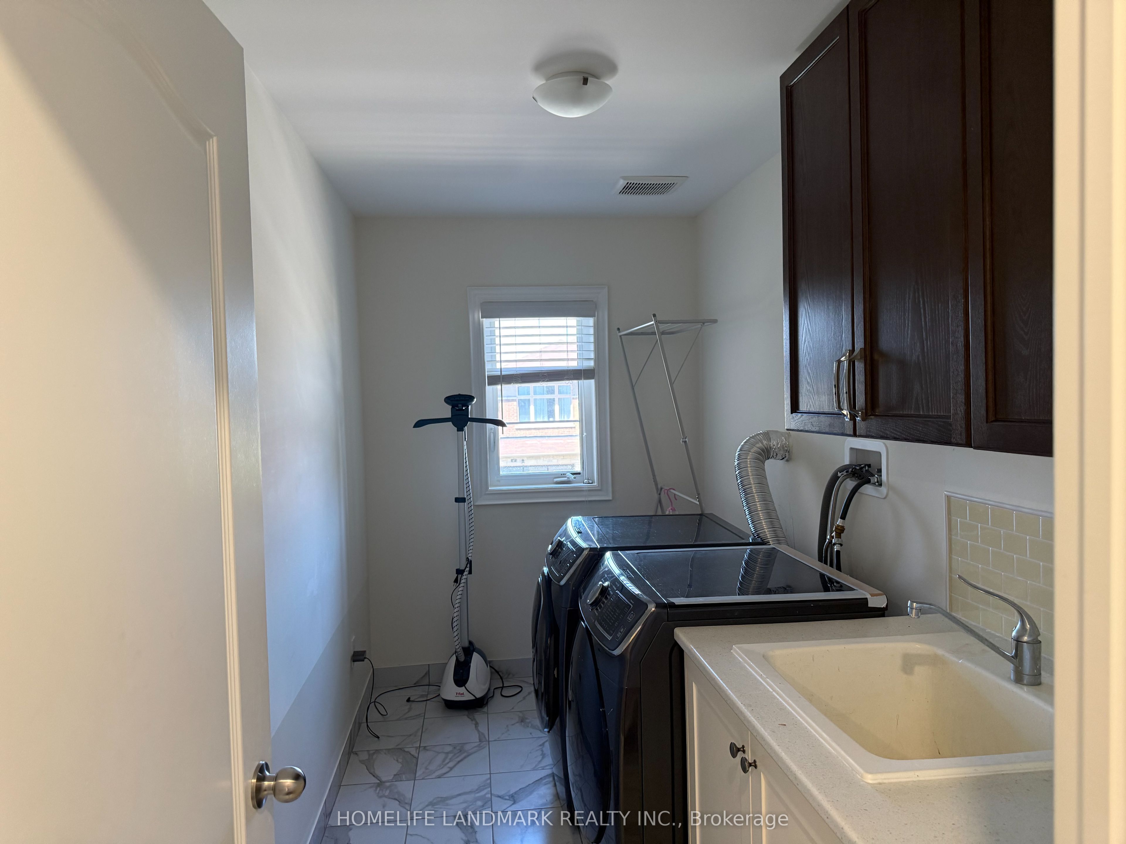 46 Forest Edge Crescent Property Photo 18