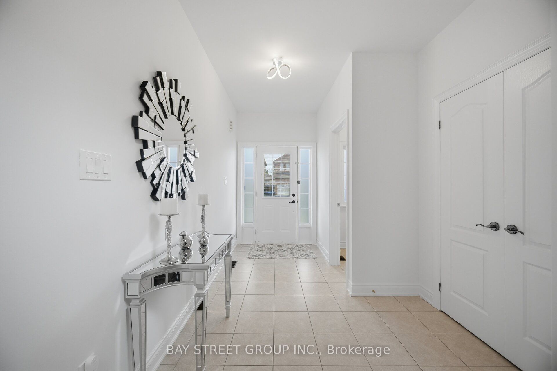 66 Milby Crescent Property Photo 2
