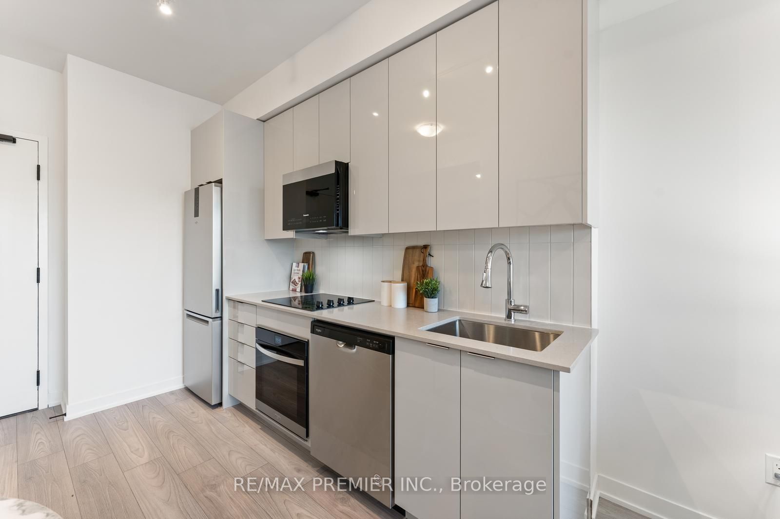474 Caldari Road 308 Property Photo 9