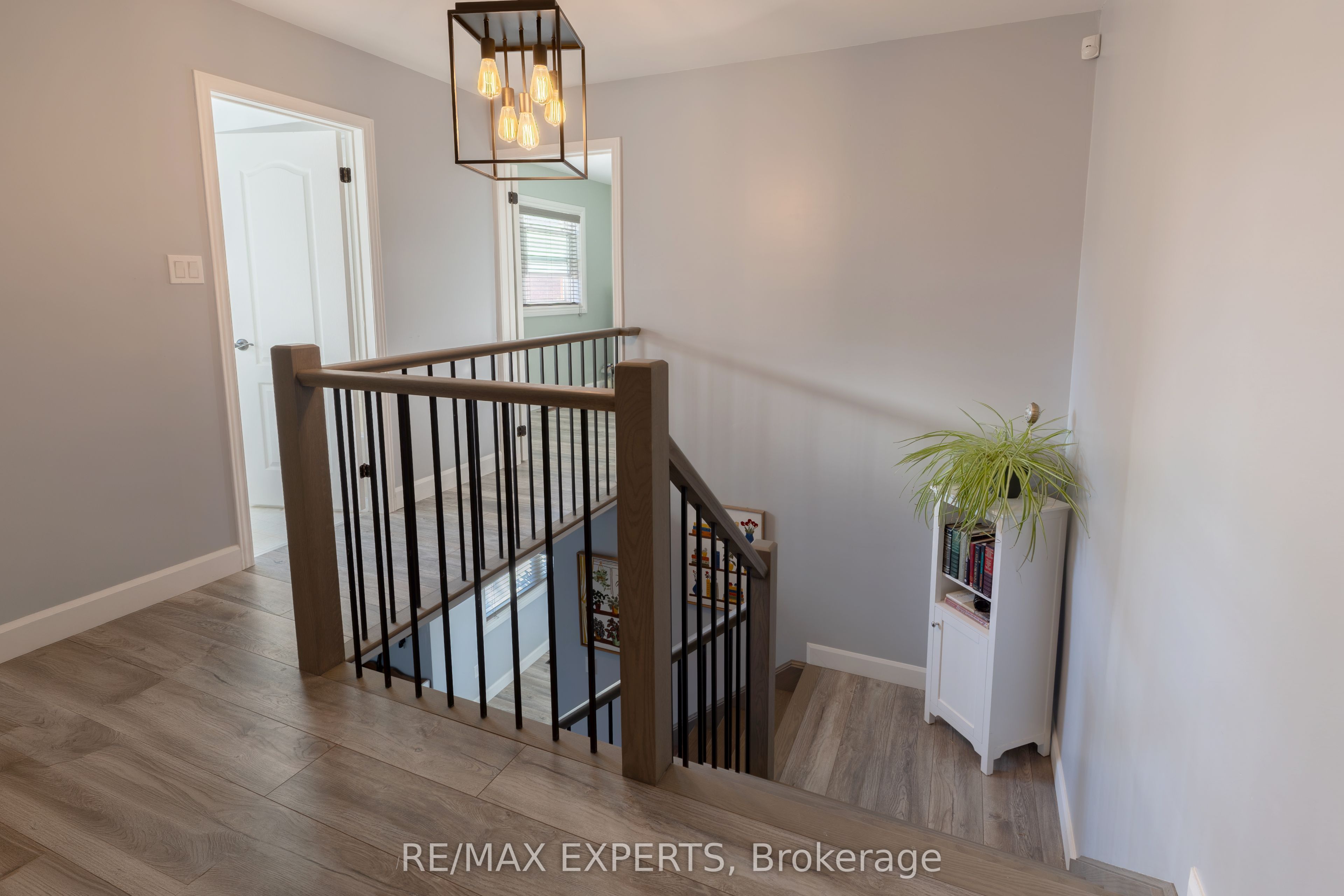 213 Melbourne Drive Property Photo 12