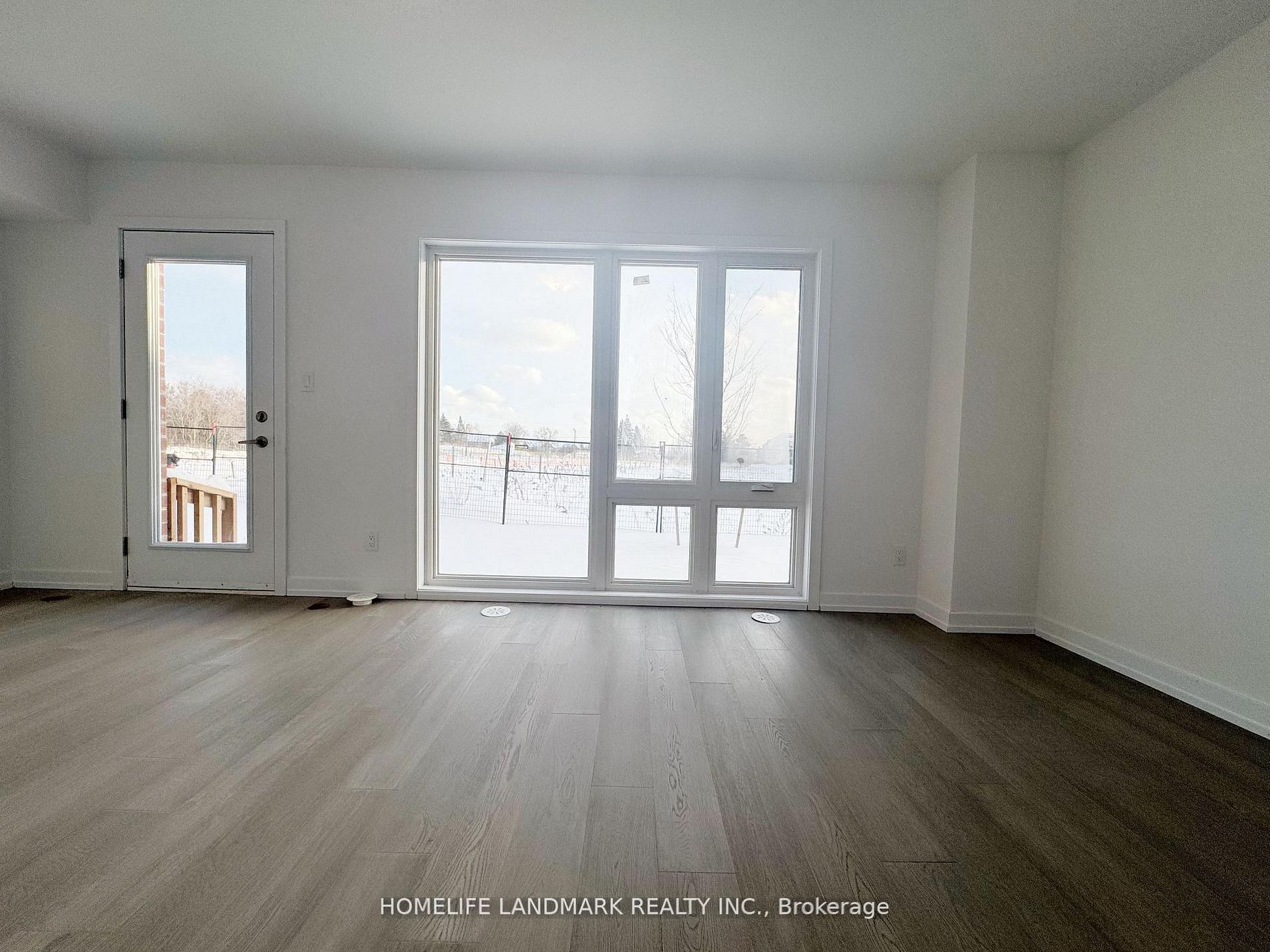 27 Bancroft Lane Property Photo 6