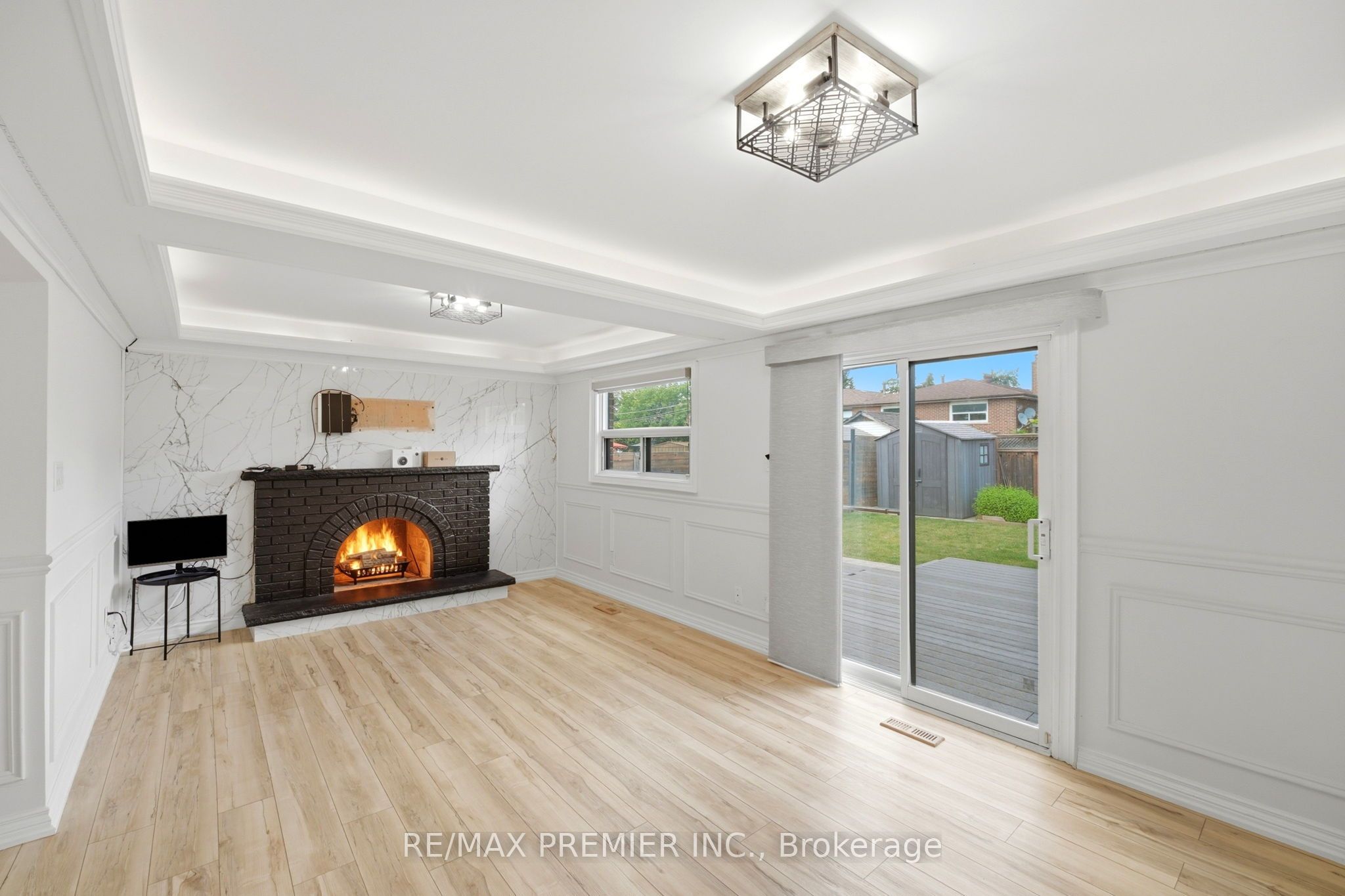 21 Avon Crescent Ground & Lower Property Photo 14