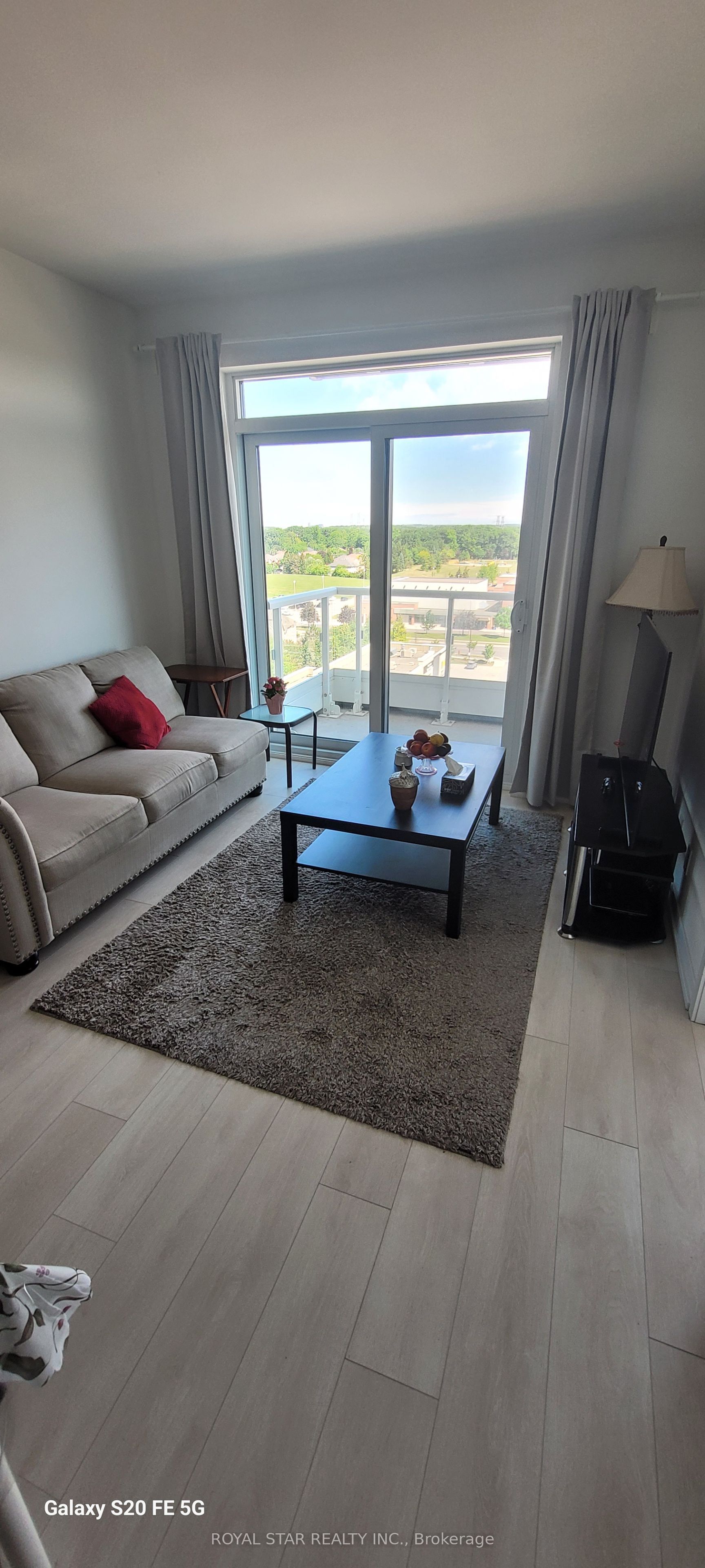 8 Beverley Glen Boulevard 901 Property Photo 4