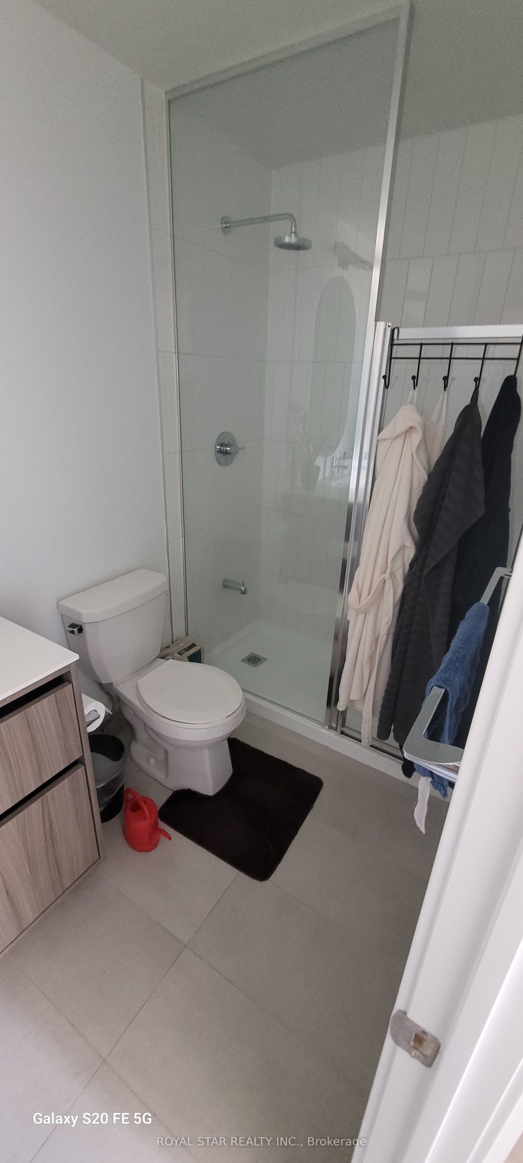 8 Beverley Glen Boulevard 901 Property Photo 9