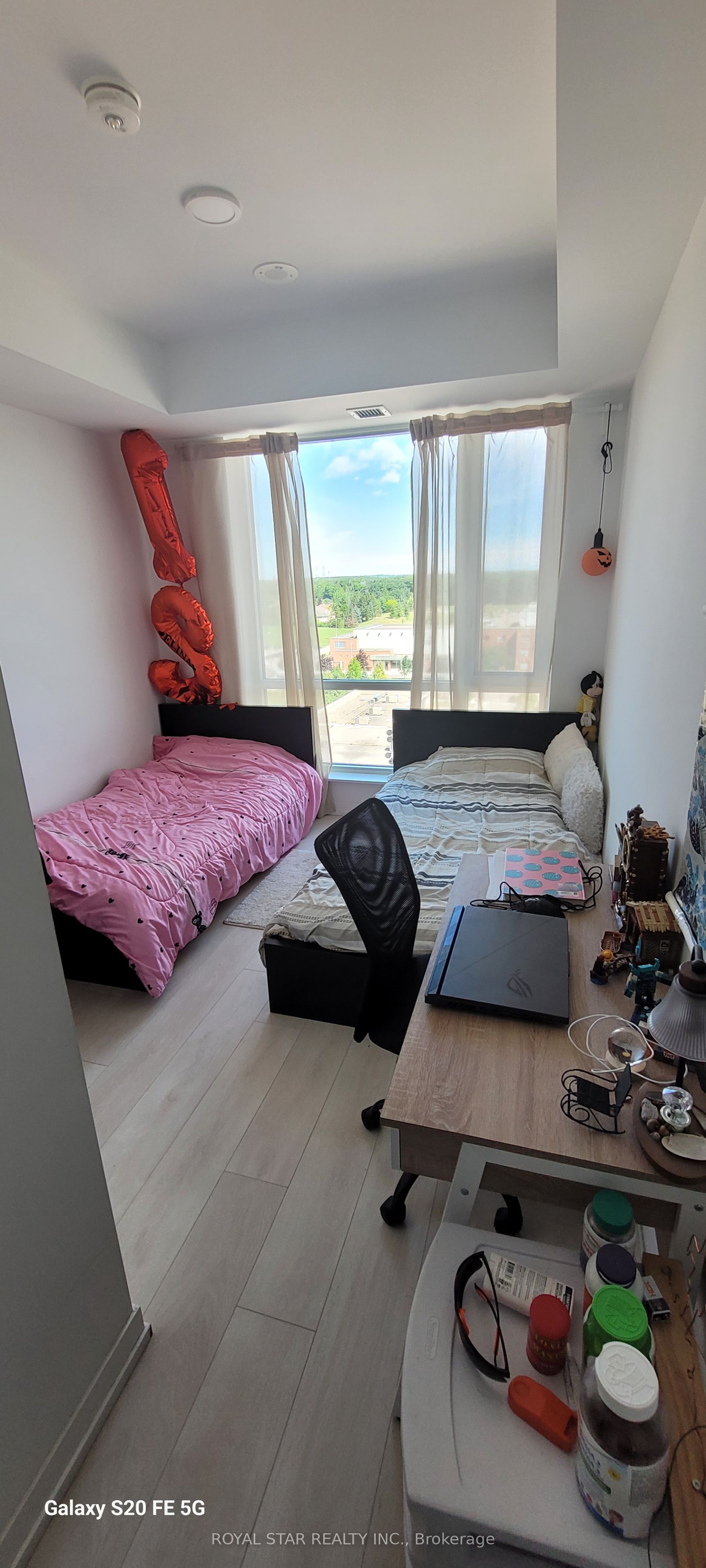 8 Beverley Glen Boulevard 901 Property Photo 10