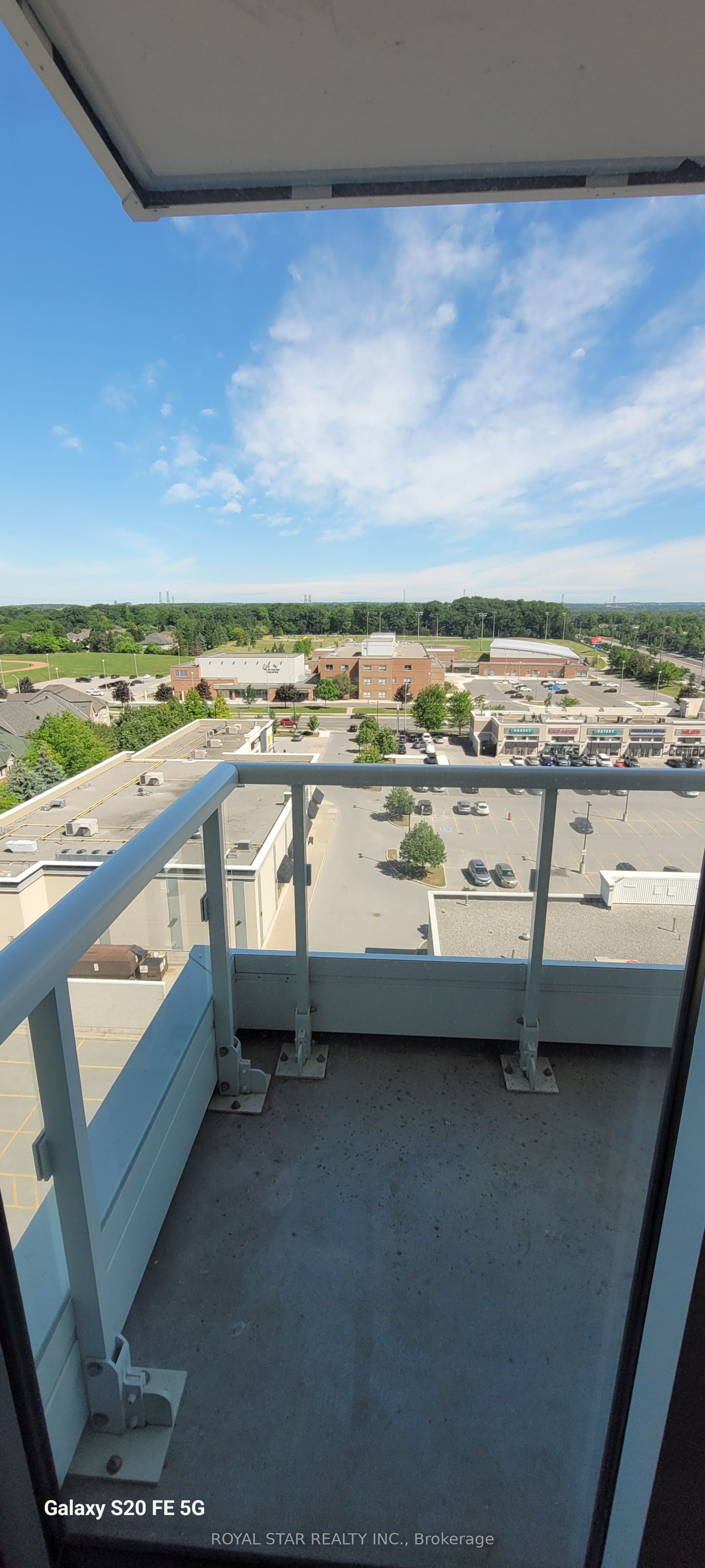 8 Beverley Glen Boulevard 901 Property Photo 13