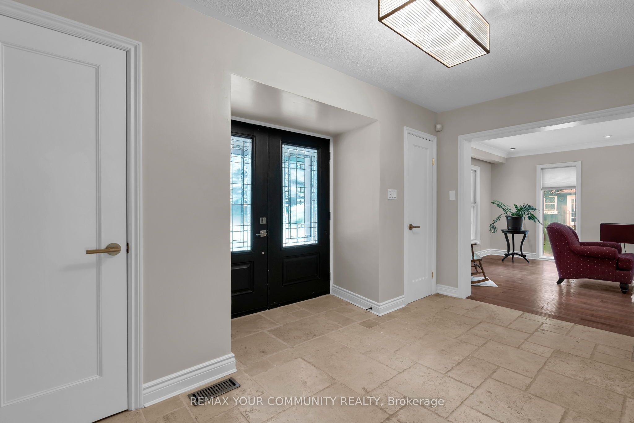 273 Wees Road Property Photo 8