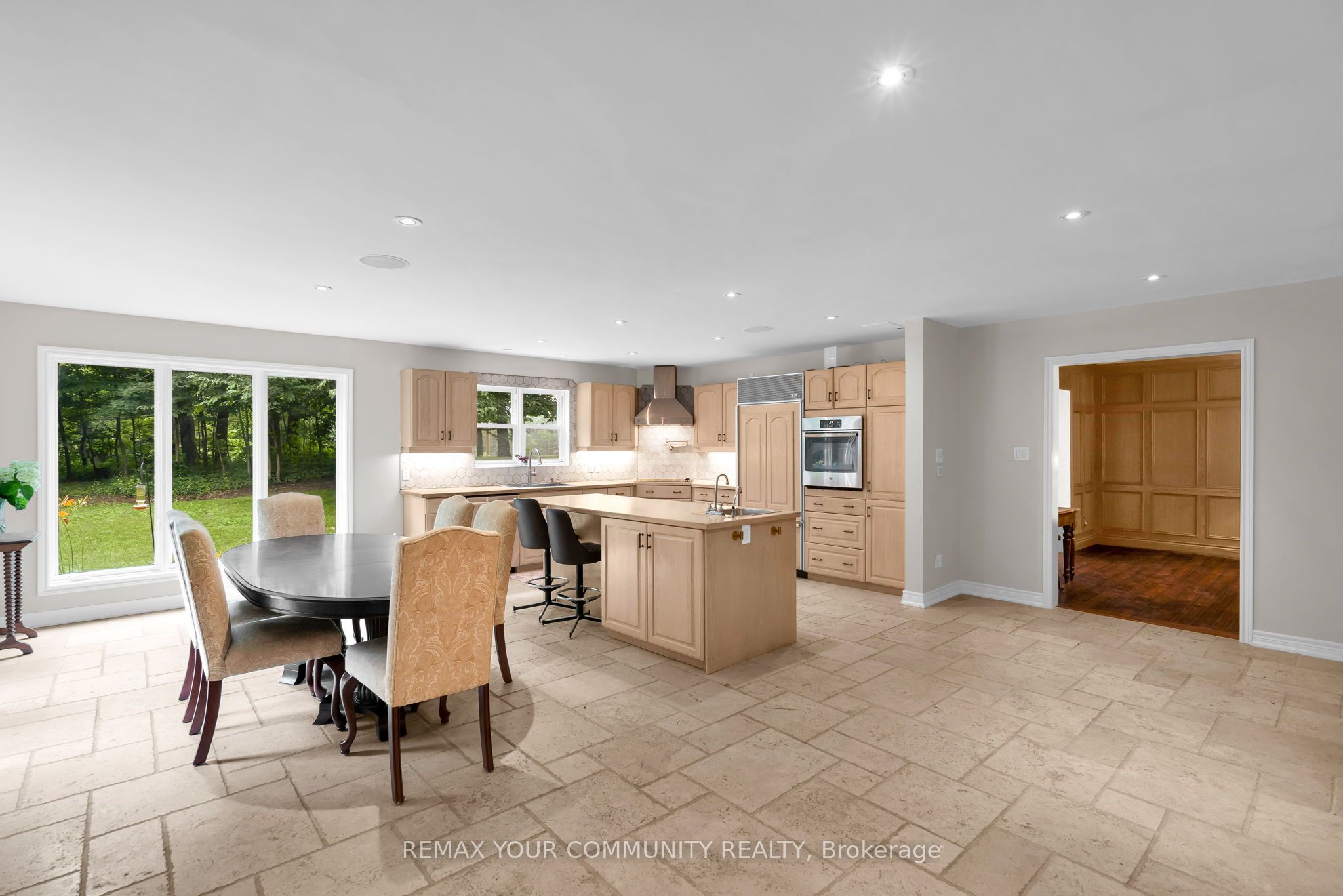273 Wees Road Property Photo 12