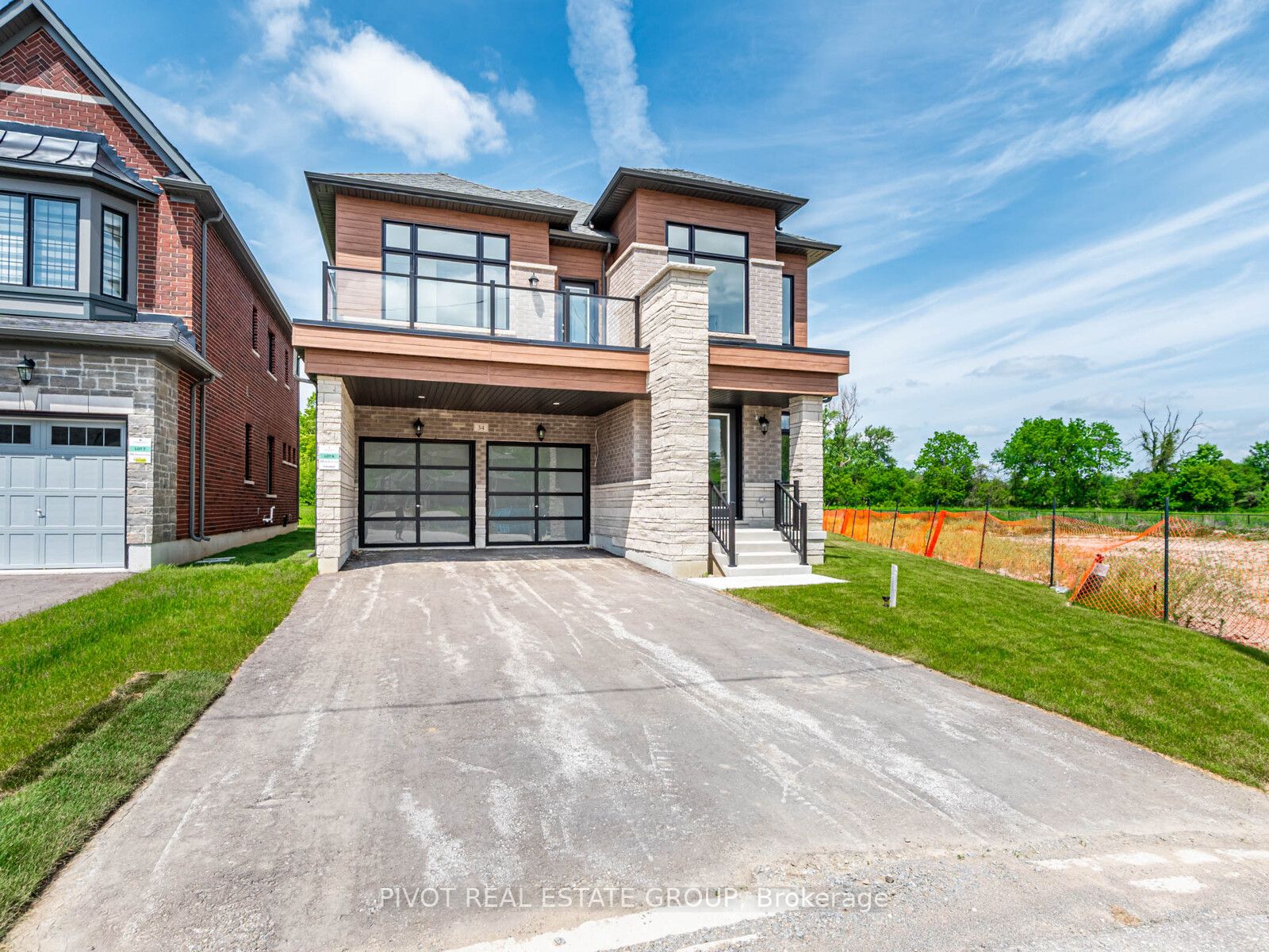 34 Montorio Drive Property Photo 2