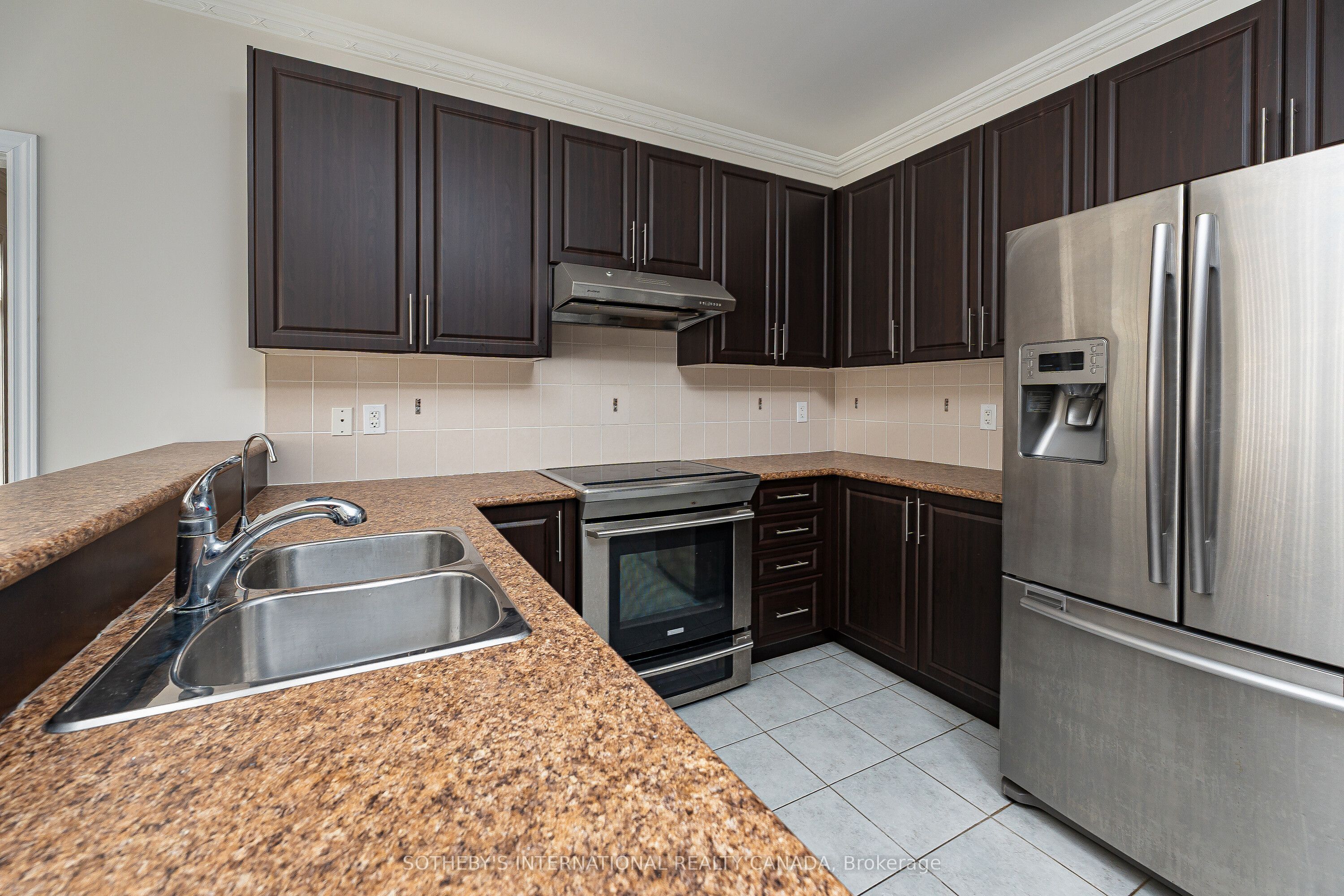 1 Herbert Wales Crescent Property Photo 16
