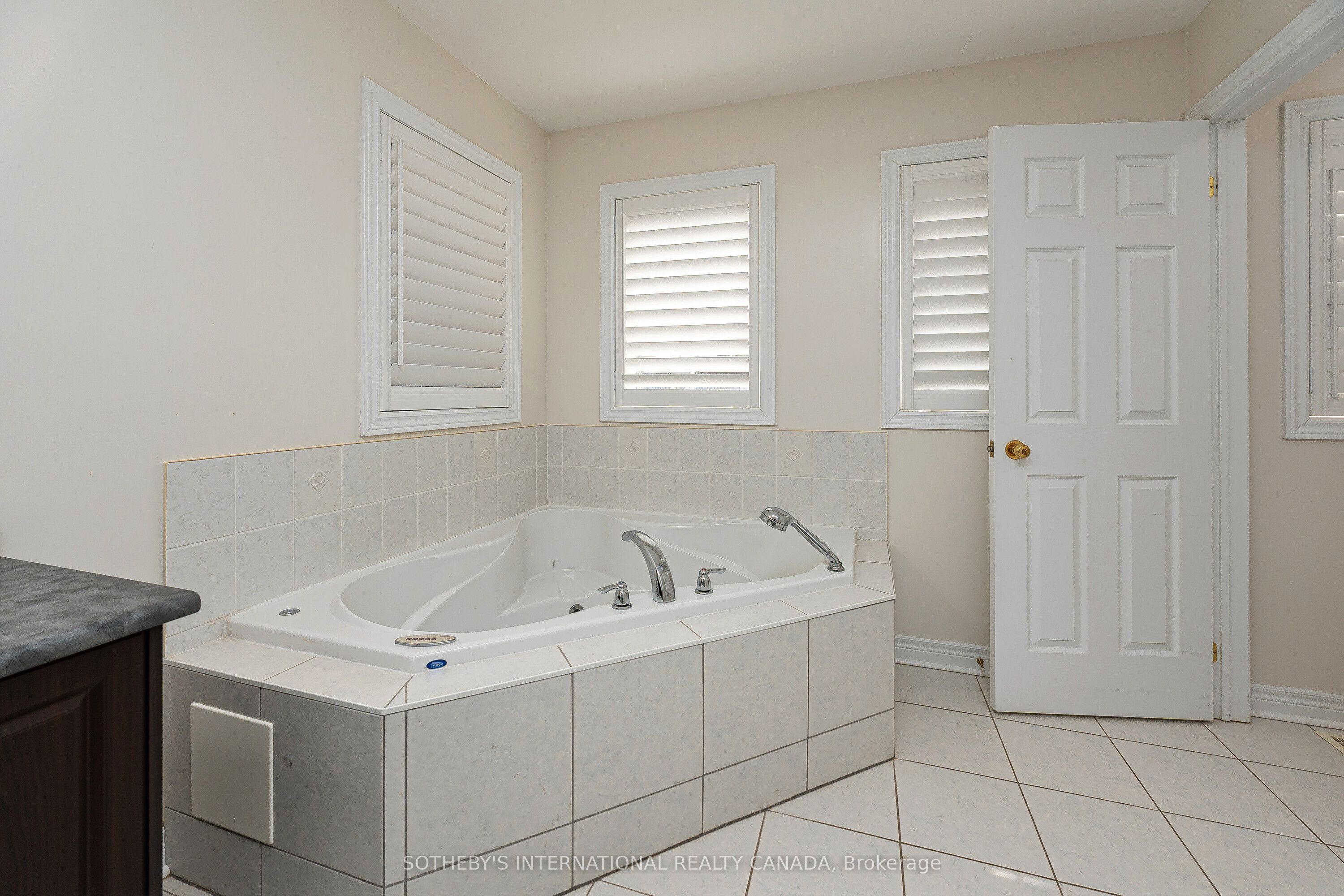 1 Herbert Wales Crescent Property Photo 24