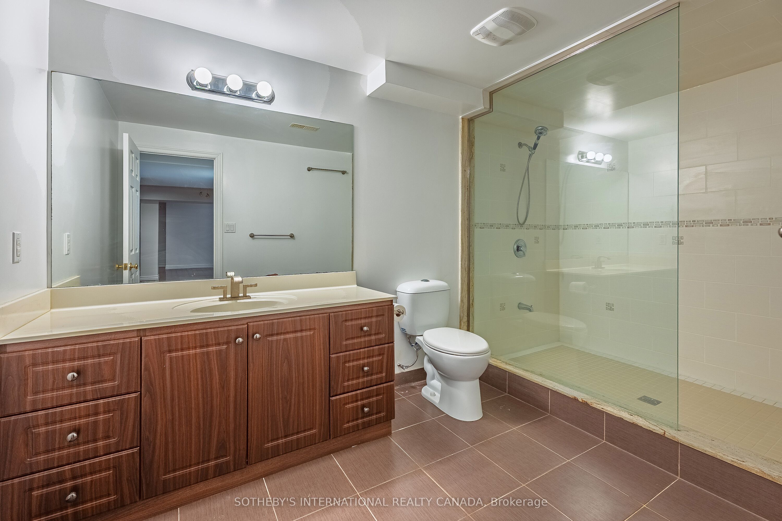 1 Herbert Wales Crescent Property Photo 34