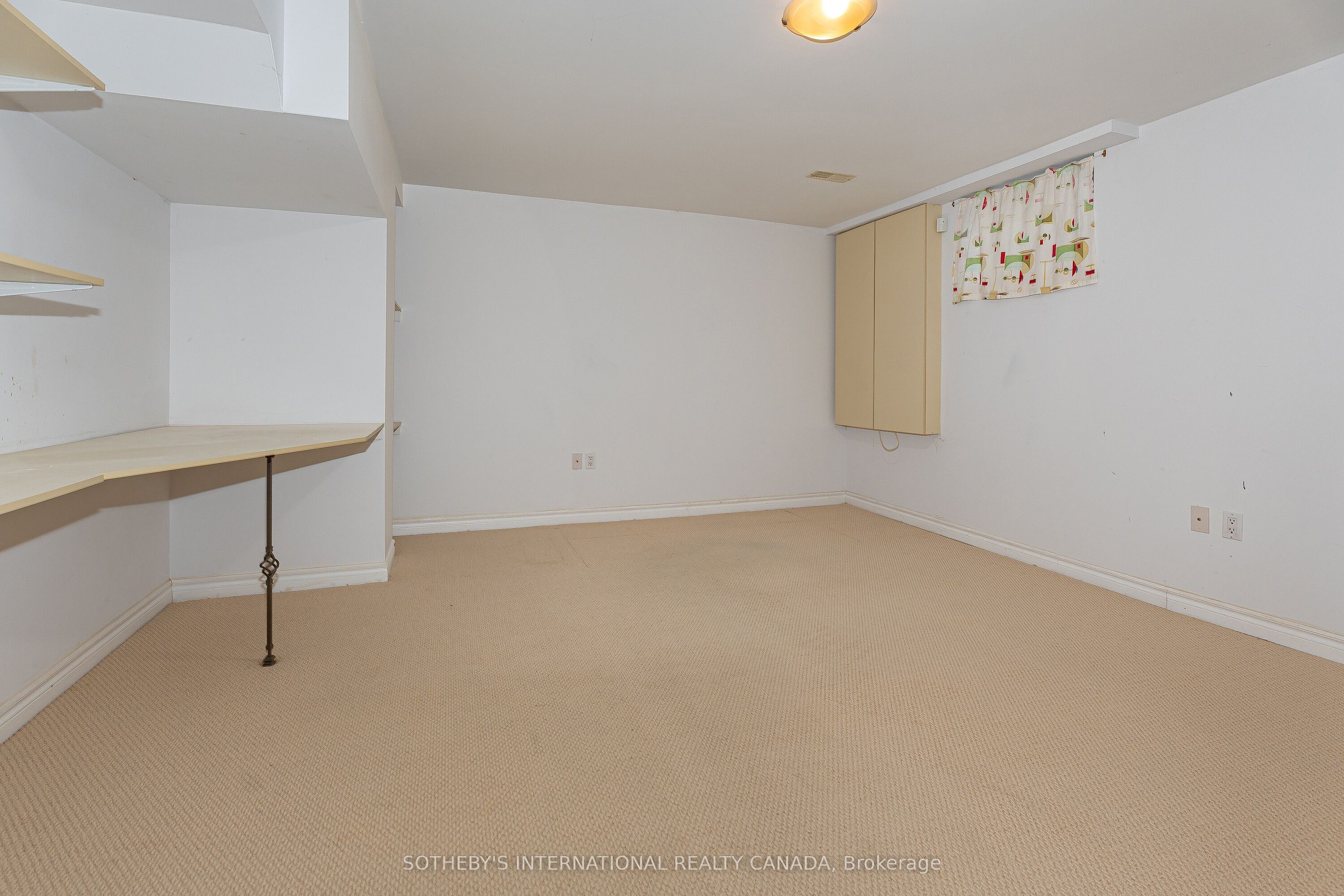 1 Herbert Wales Crescent Property Photo 38