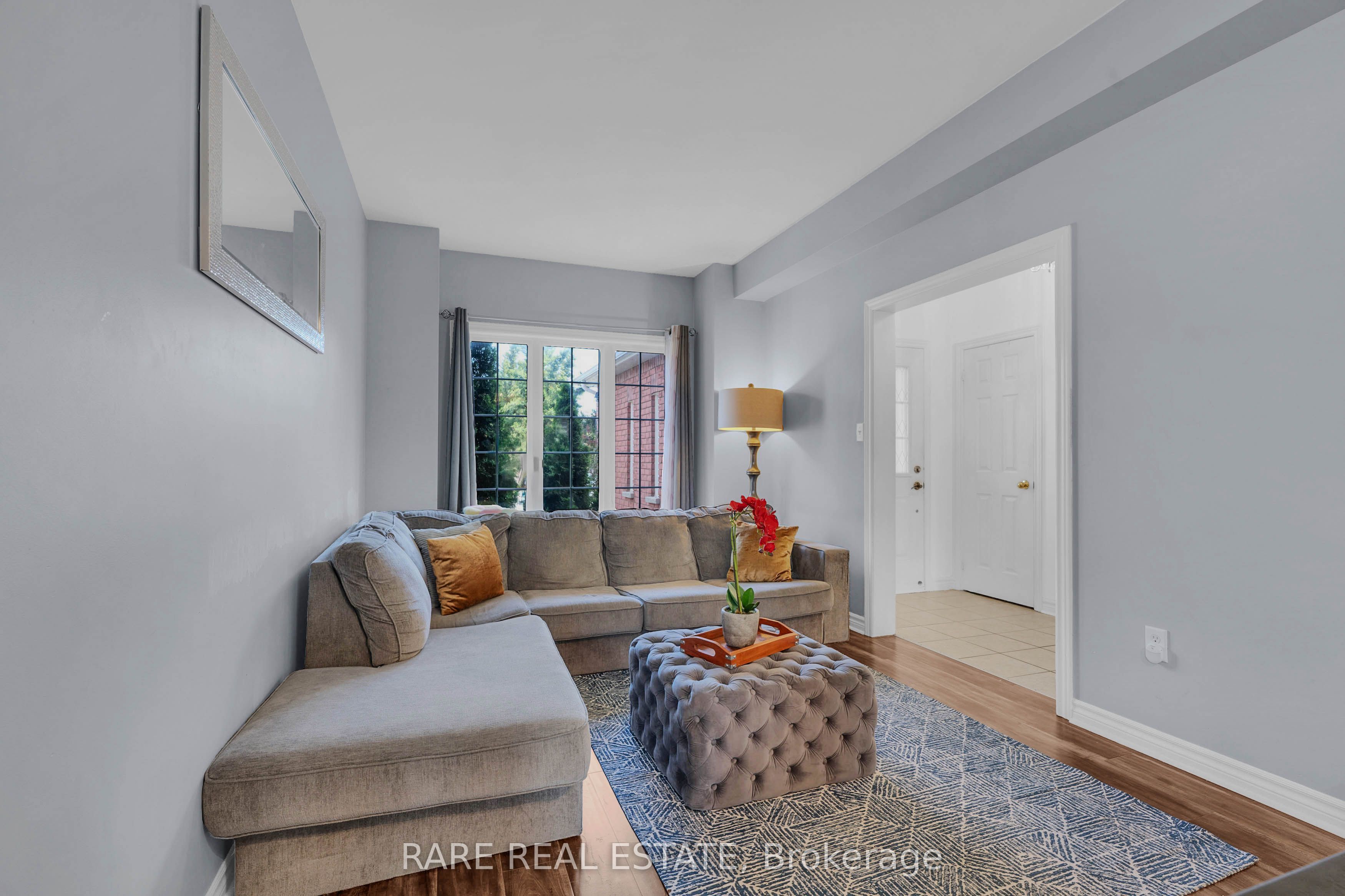 2104 Osbond Road Property Photo 10