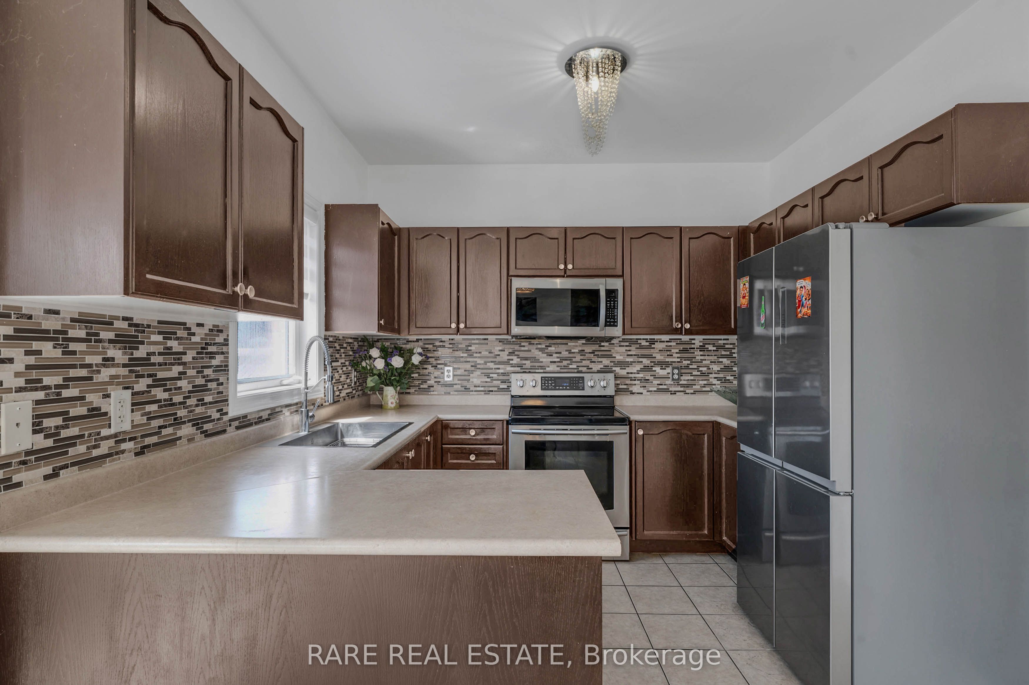 2104 Osbond Road Property Photo 16