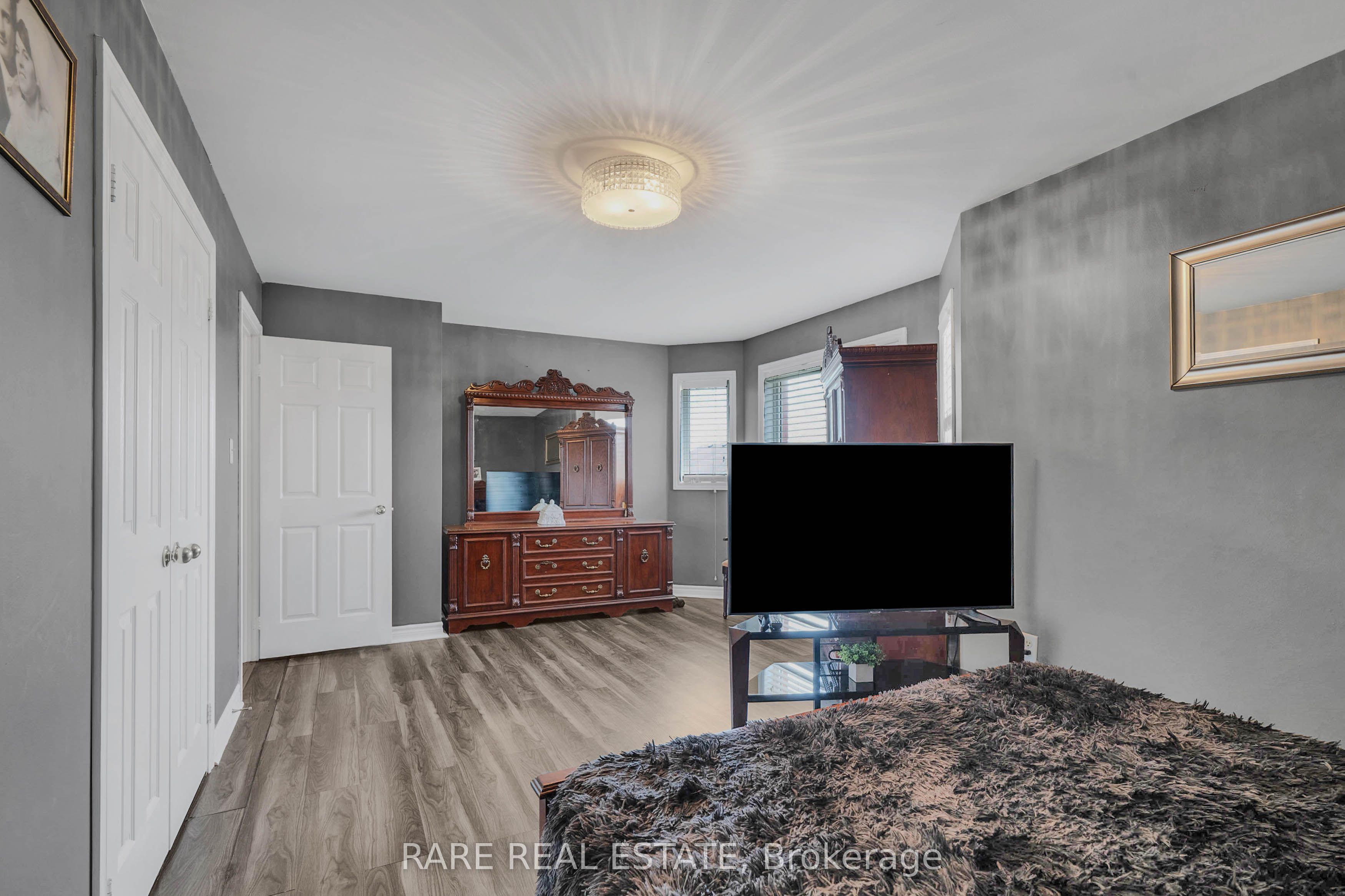 2104 Osbond Road Property Photo 27