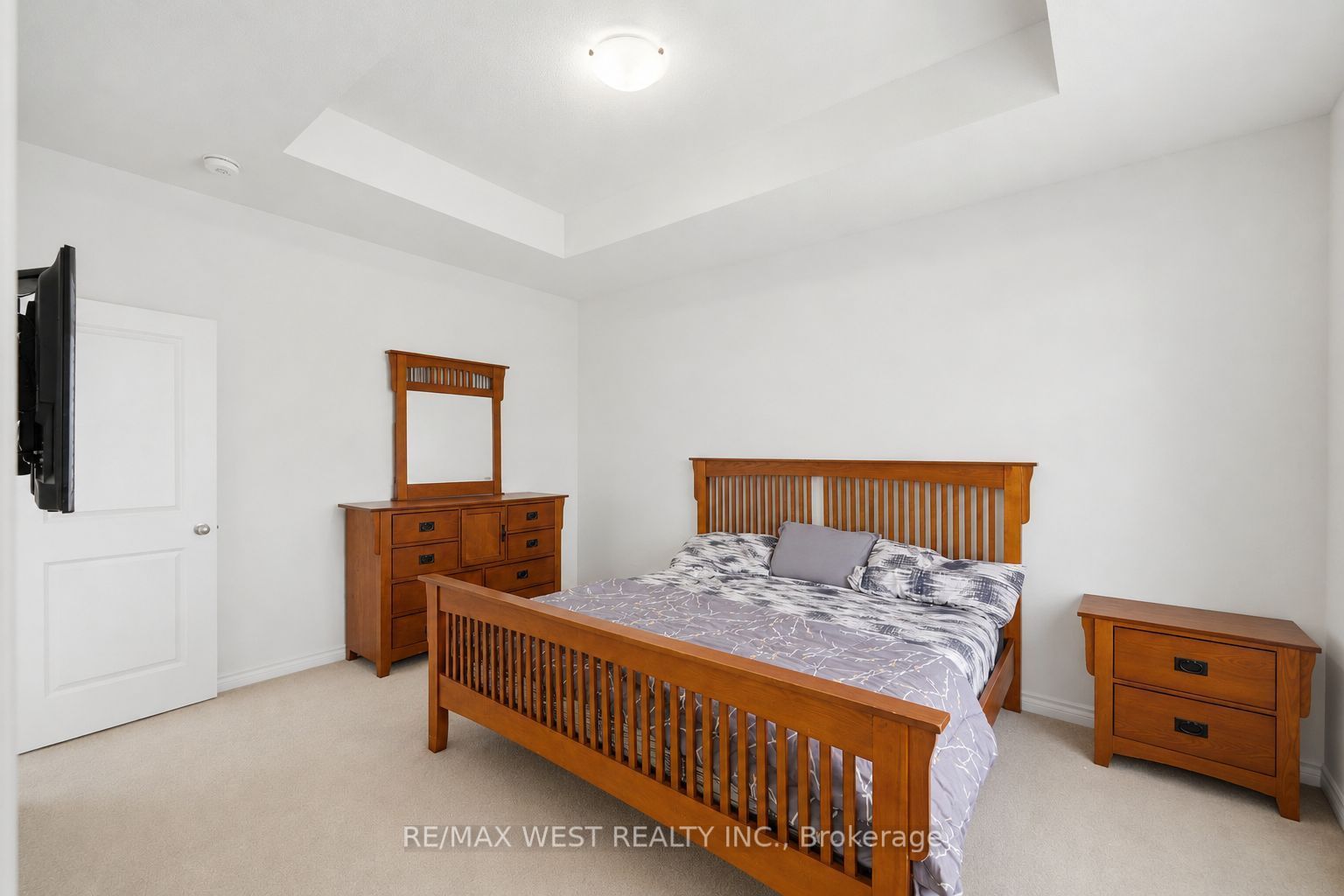 55 Holyrood Crescent Property Photo 20