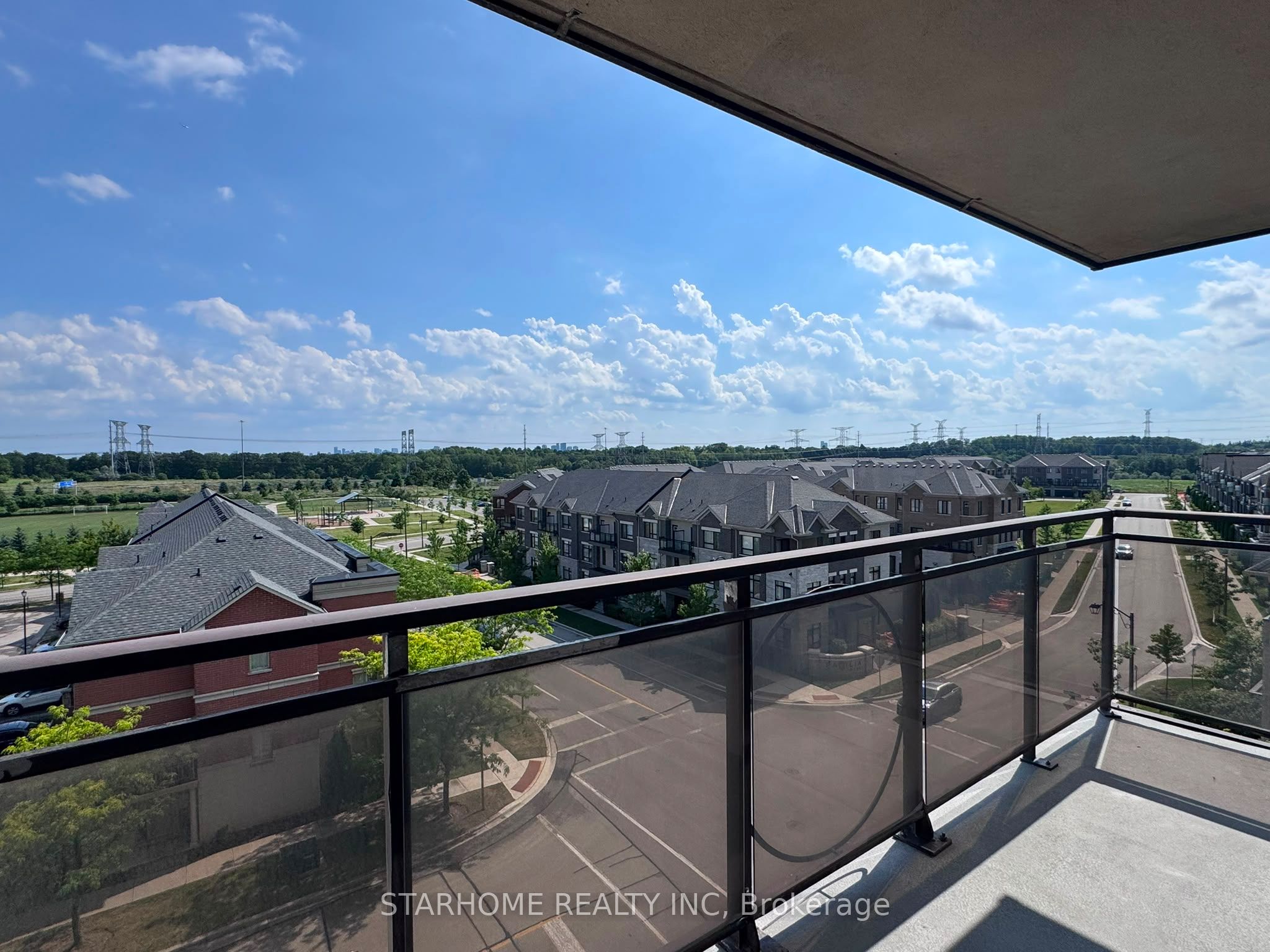 51 Saddlecreek Drive 605 Property Photo 4