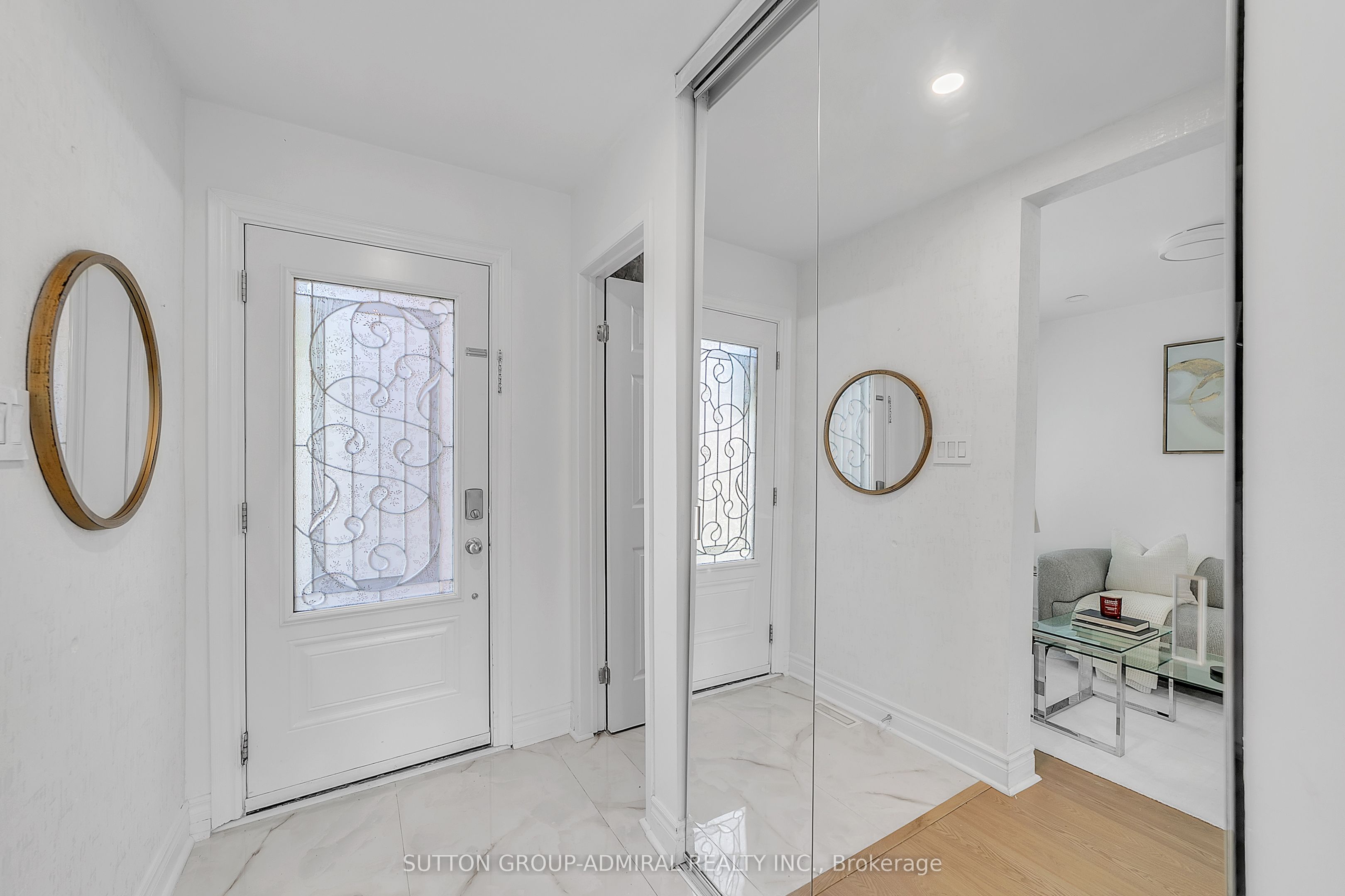 10 Park Lane Circle Property Photo 5