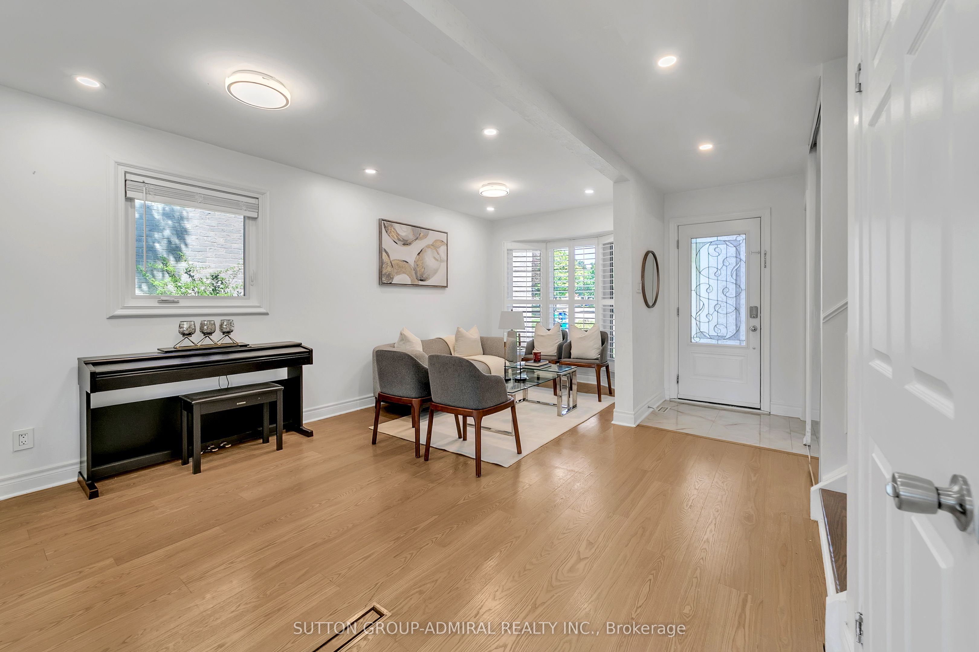 10 Park Lane Circle Property Photo 8