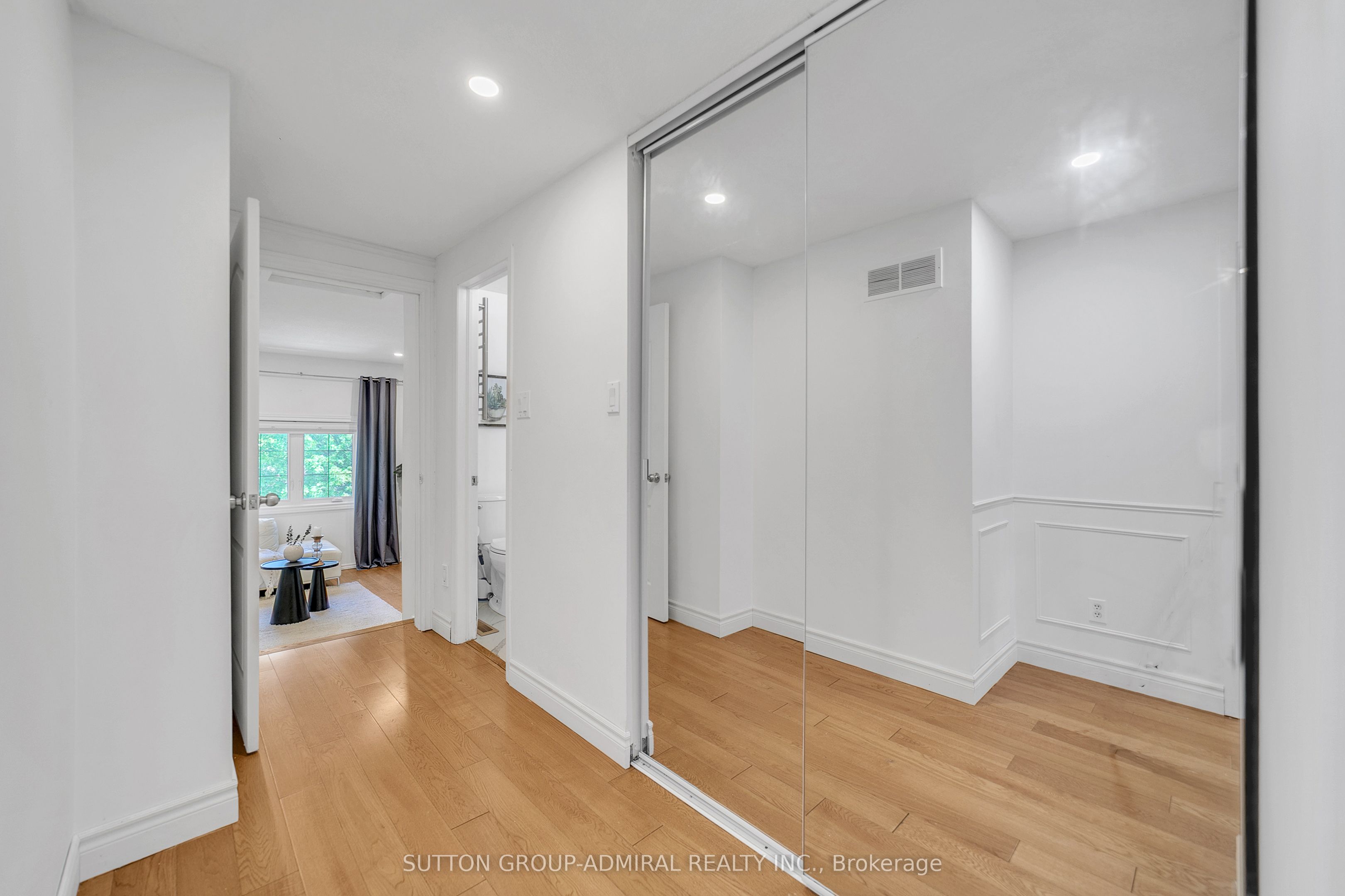 10 Park Lane Circle Property Photo 27