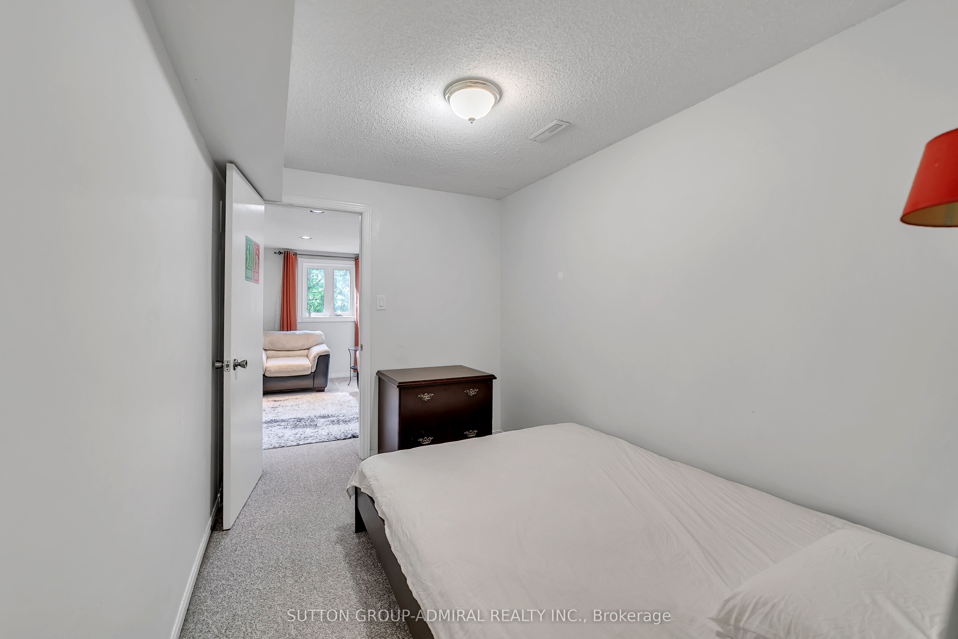 10 Park Lane Circle Property Photo 45