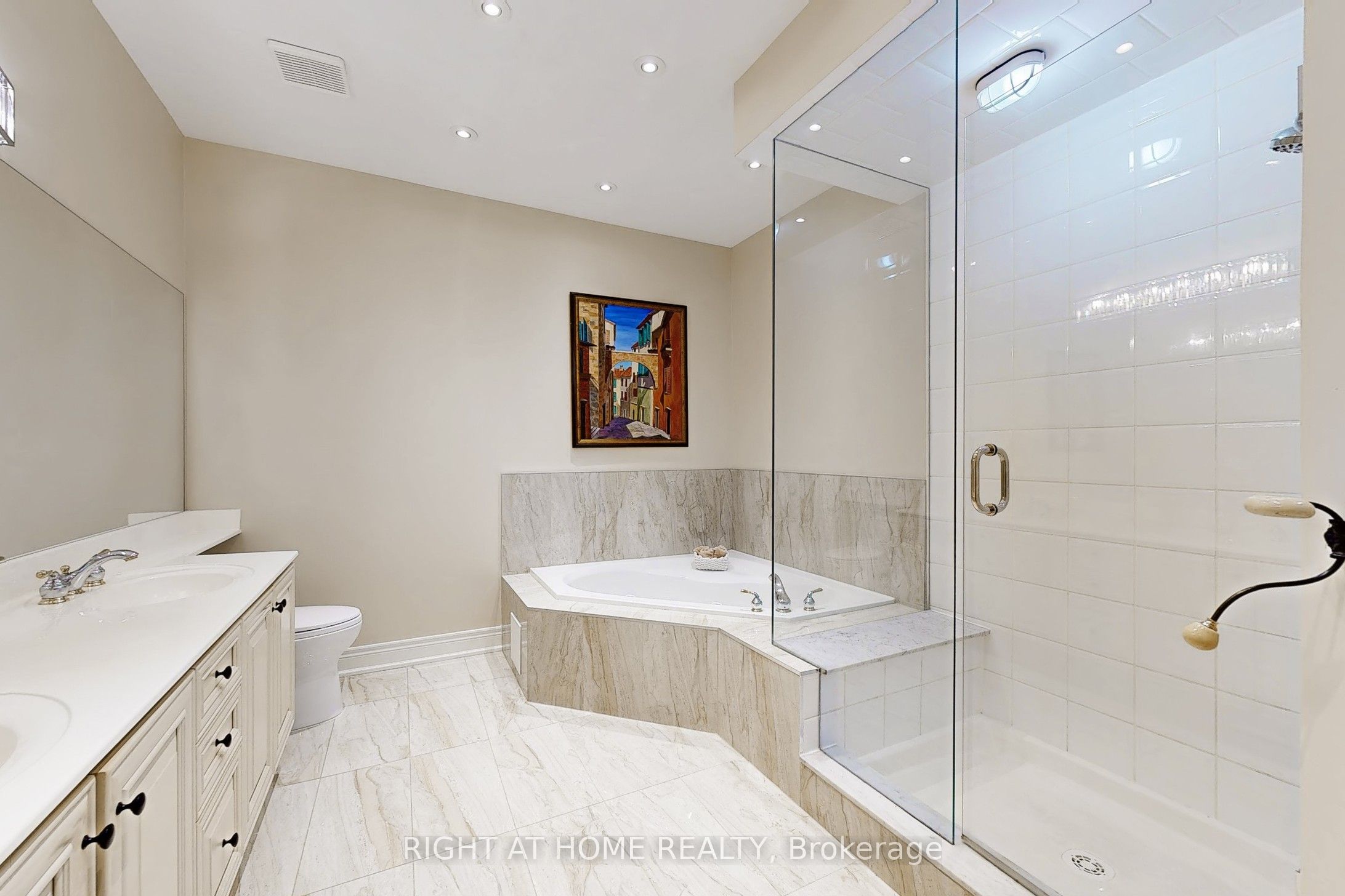 9 Arlington Way Property Photo 17