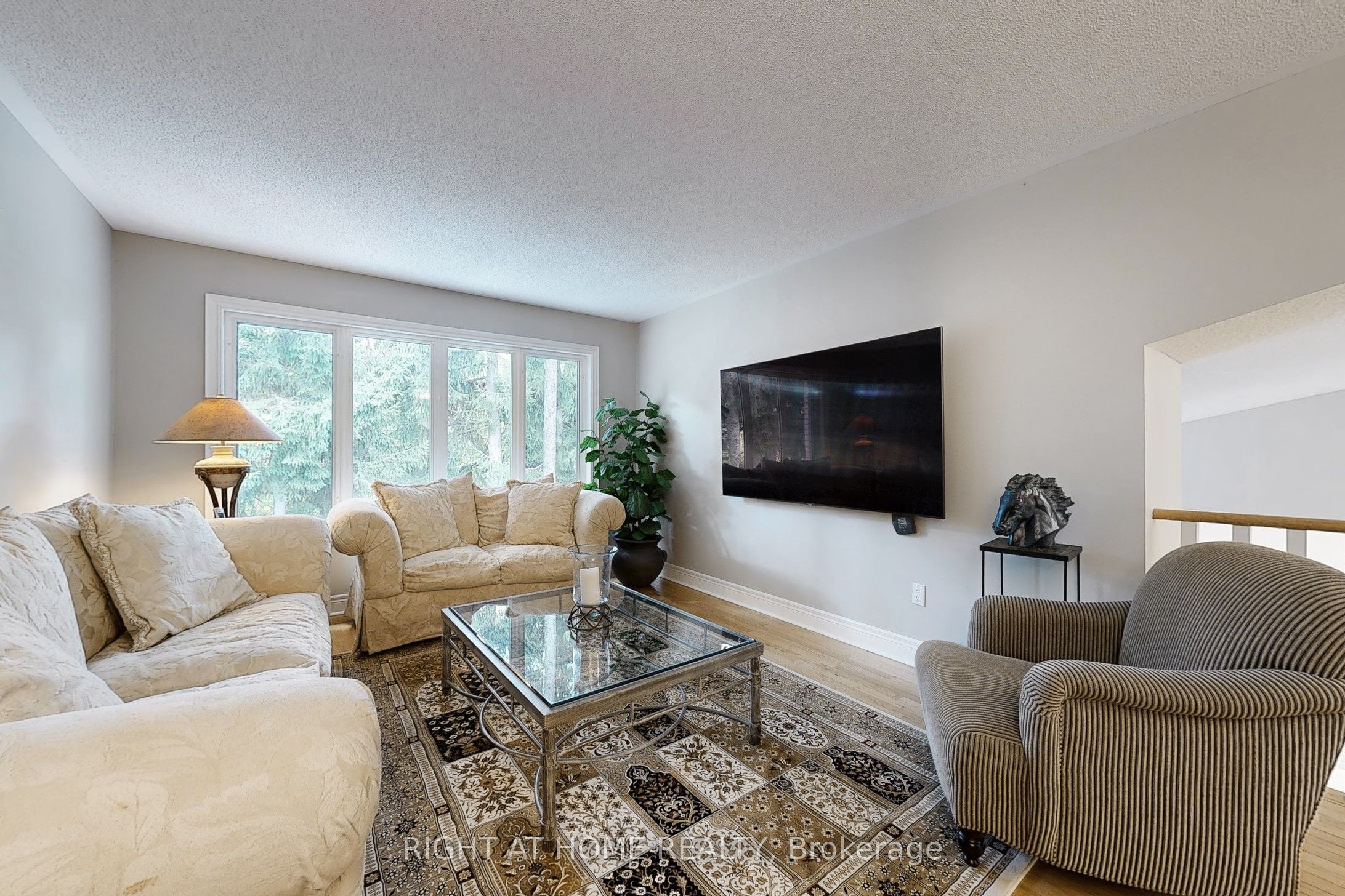 9 Arlington Way Property Photo 24