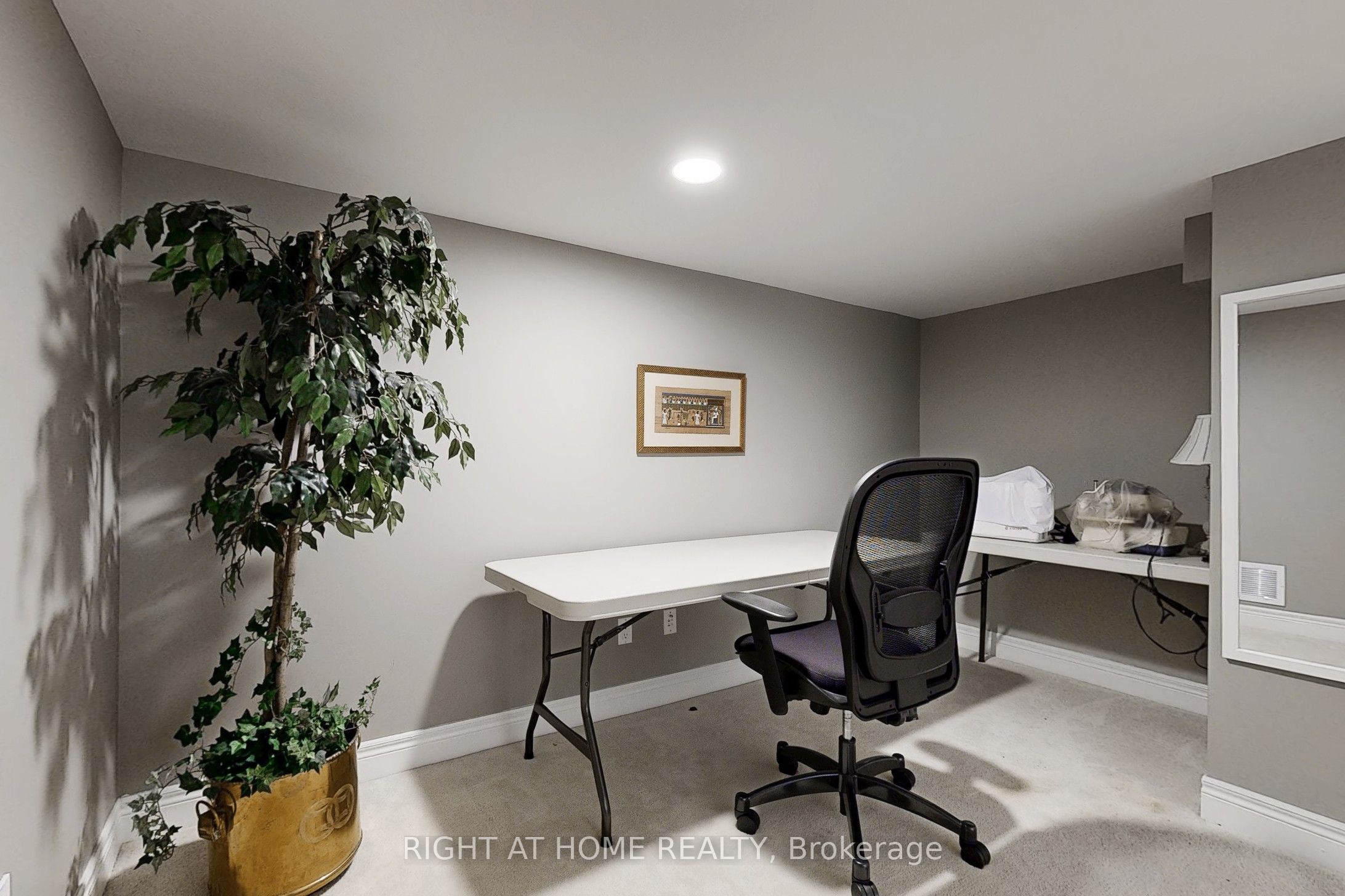 9 Arlington Way Property Photo 31