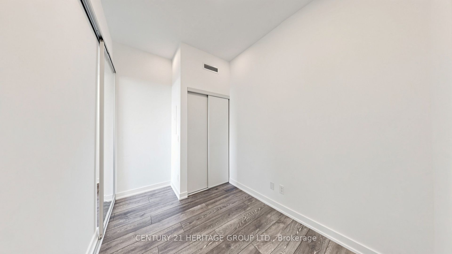 8888 Yonge Street 622 Property Photo 18