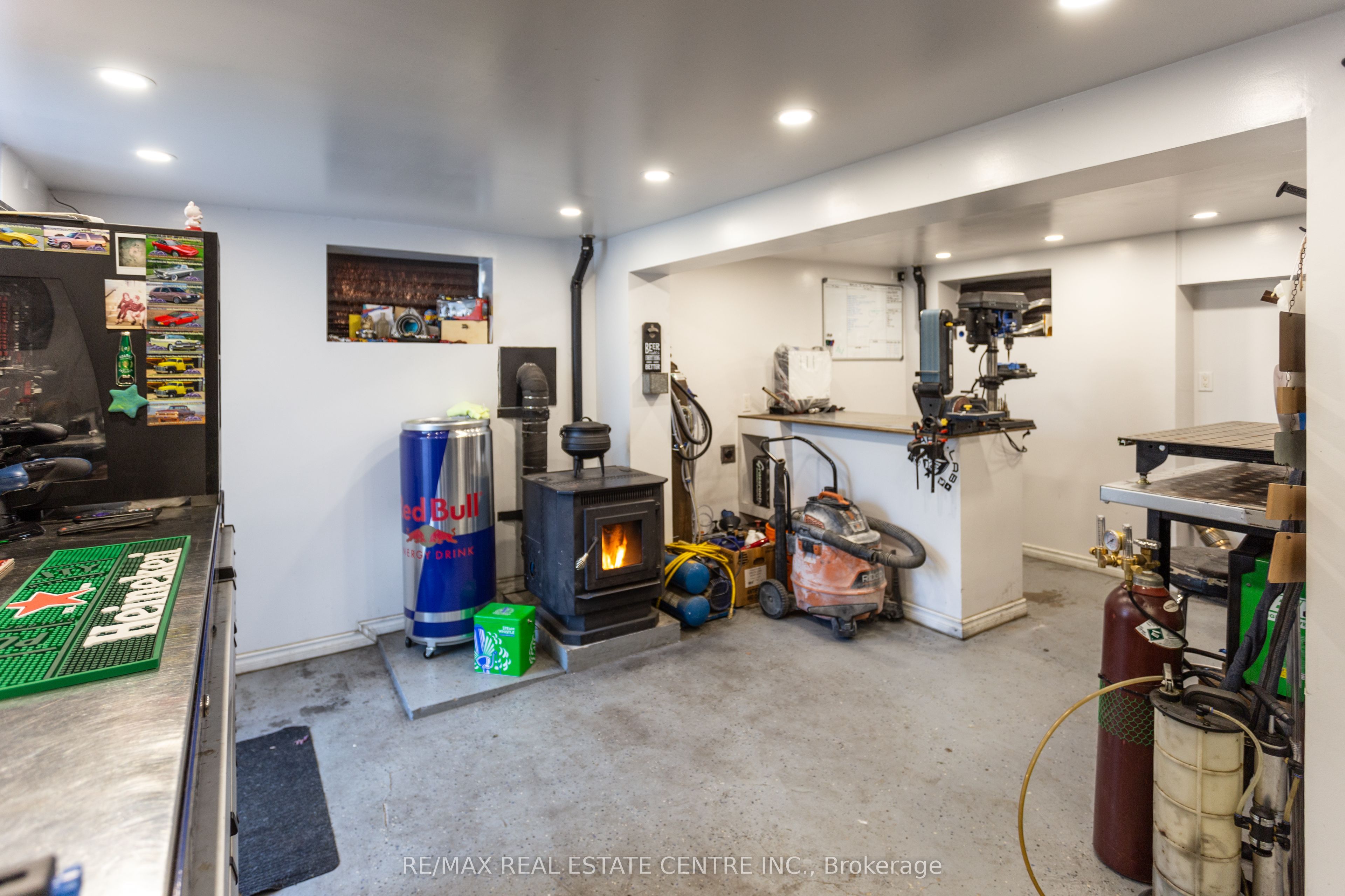 5 East John Street N Property Photo 43