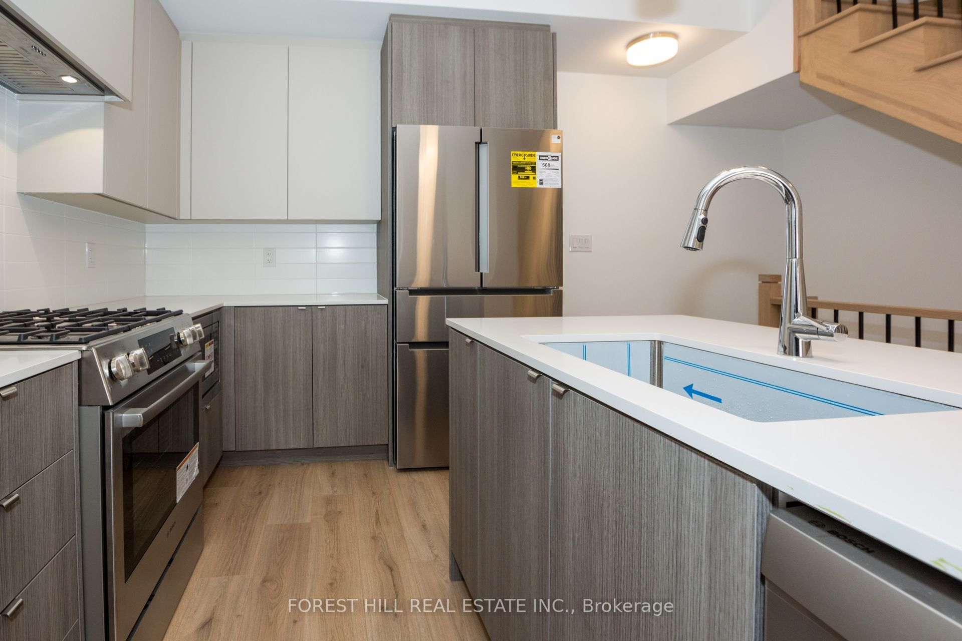 138 Alton Crescent Property Photo 6
