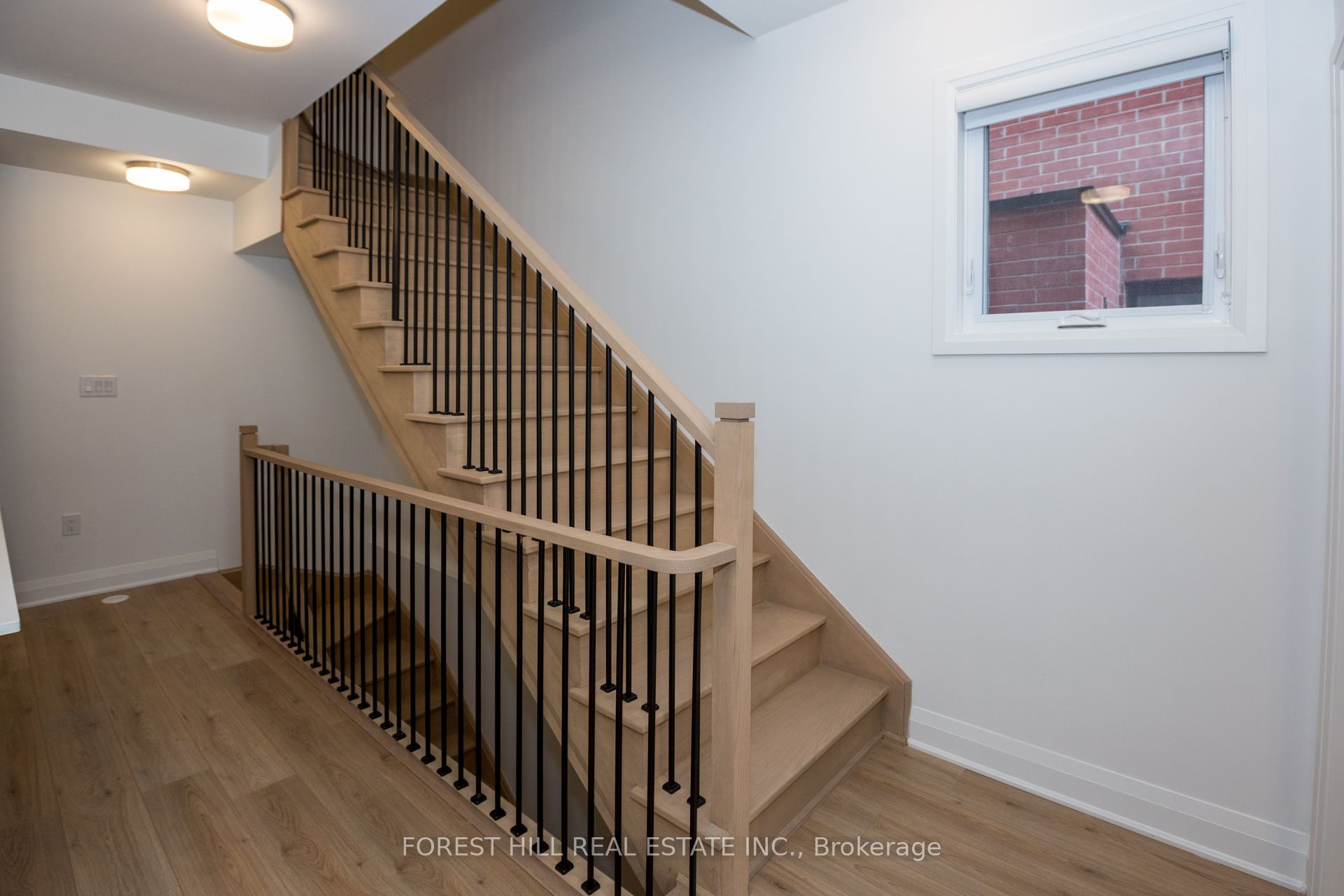 138 Alton Crescent Property Photo 10