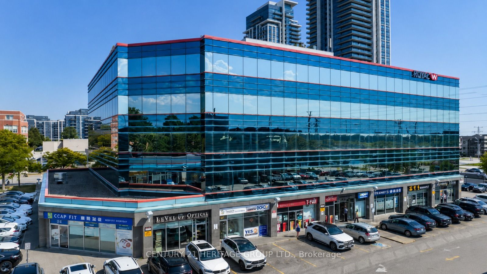 330 Highway 7 E PH2B Property Photo 1