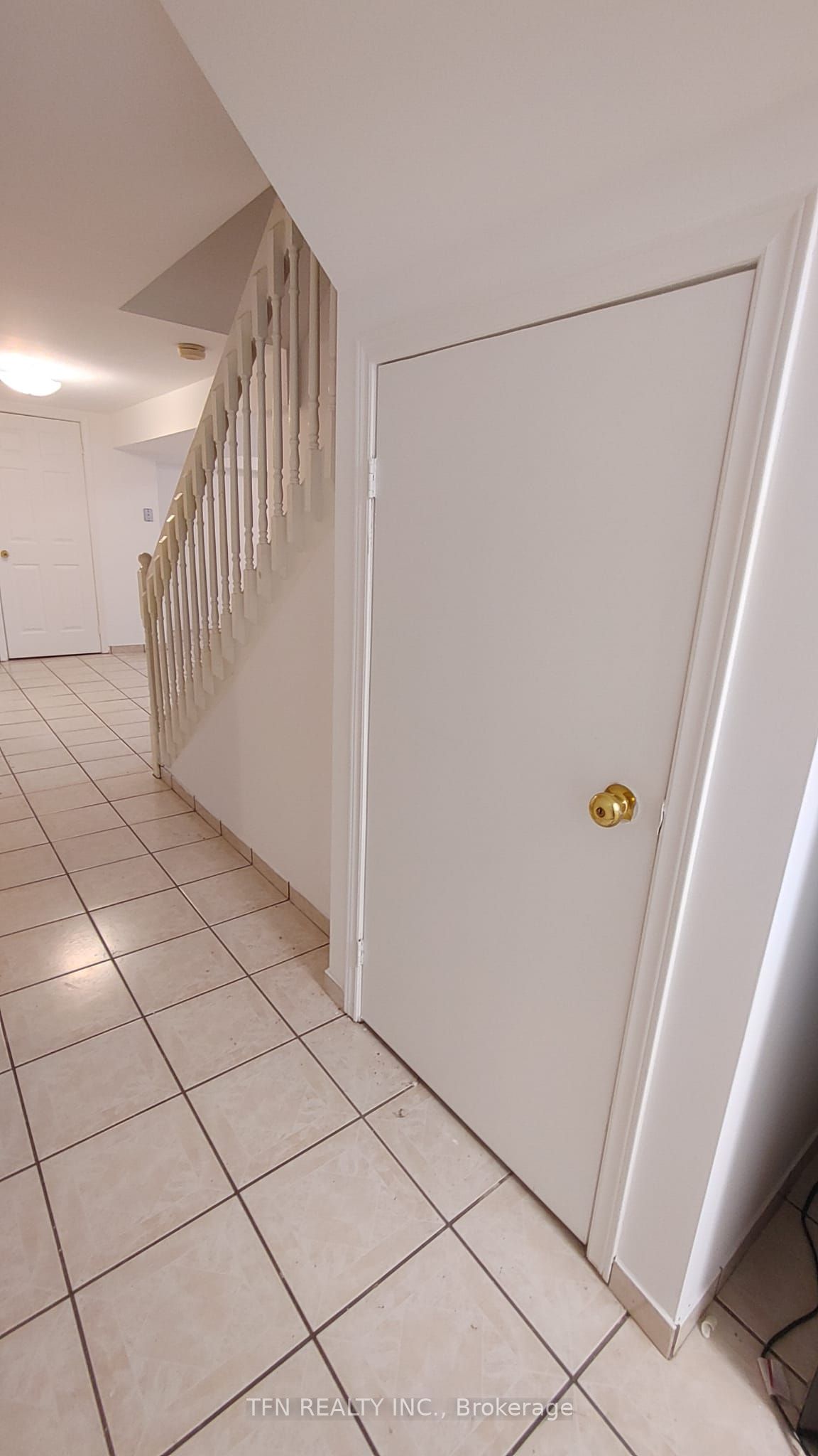 112 Trafalgar Square Property Photo 40