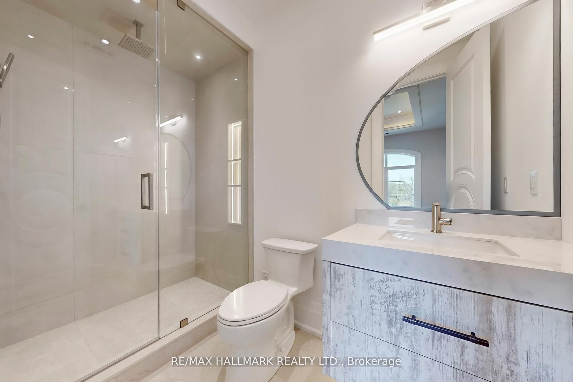 152 Olde Bayview Avenue Property Photo 22