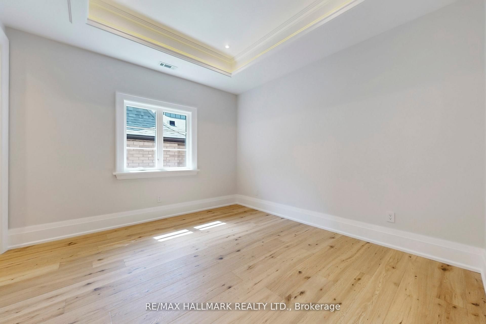 152 Olde Bayview Avenue Property Photo 28