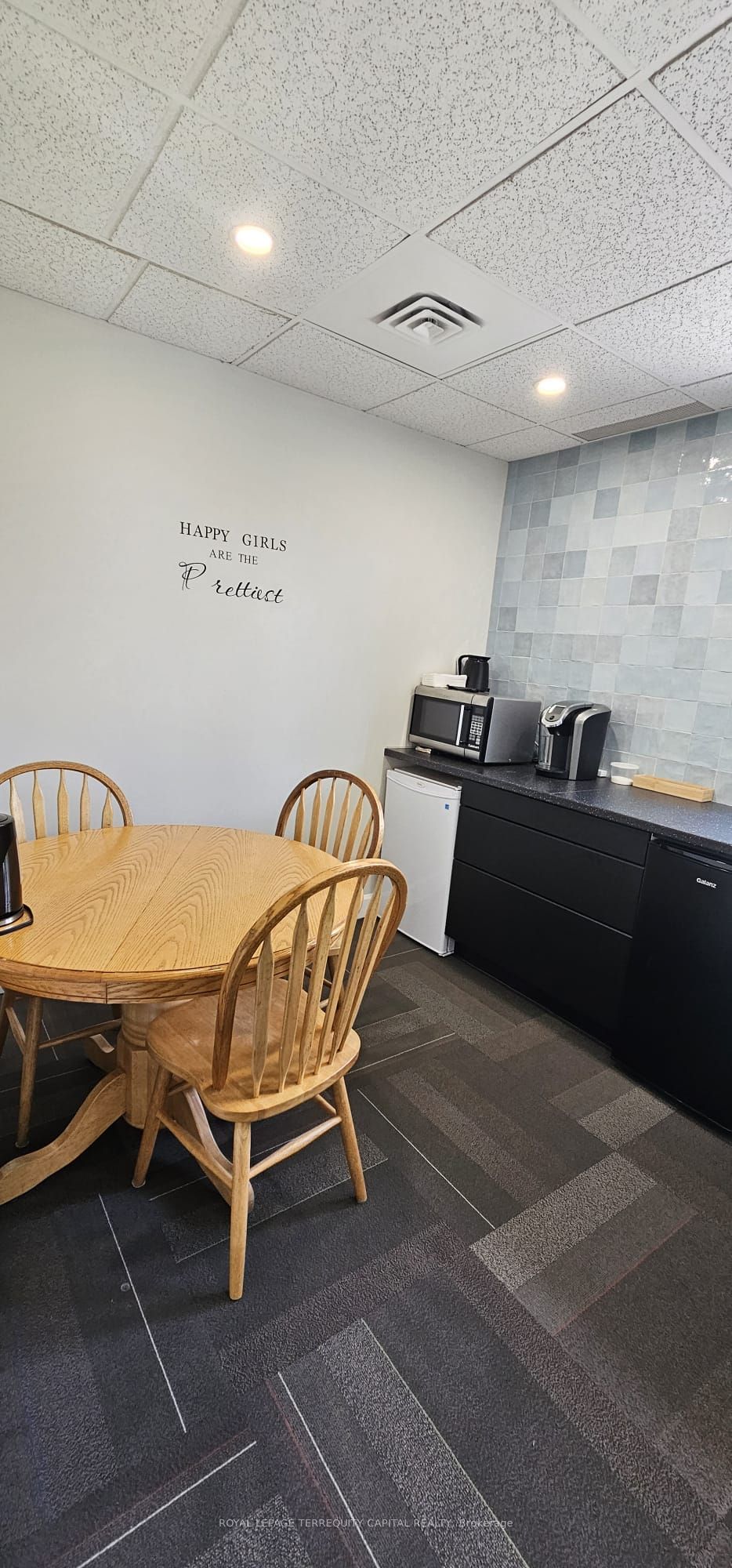 8300 Yonge Street 201 Property Photo 7