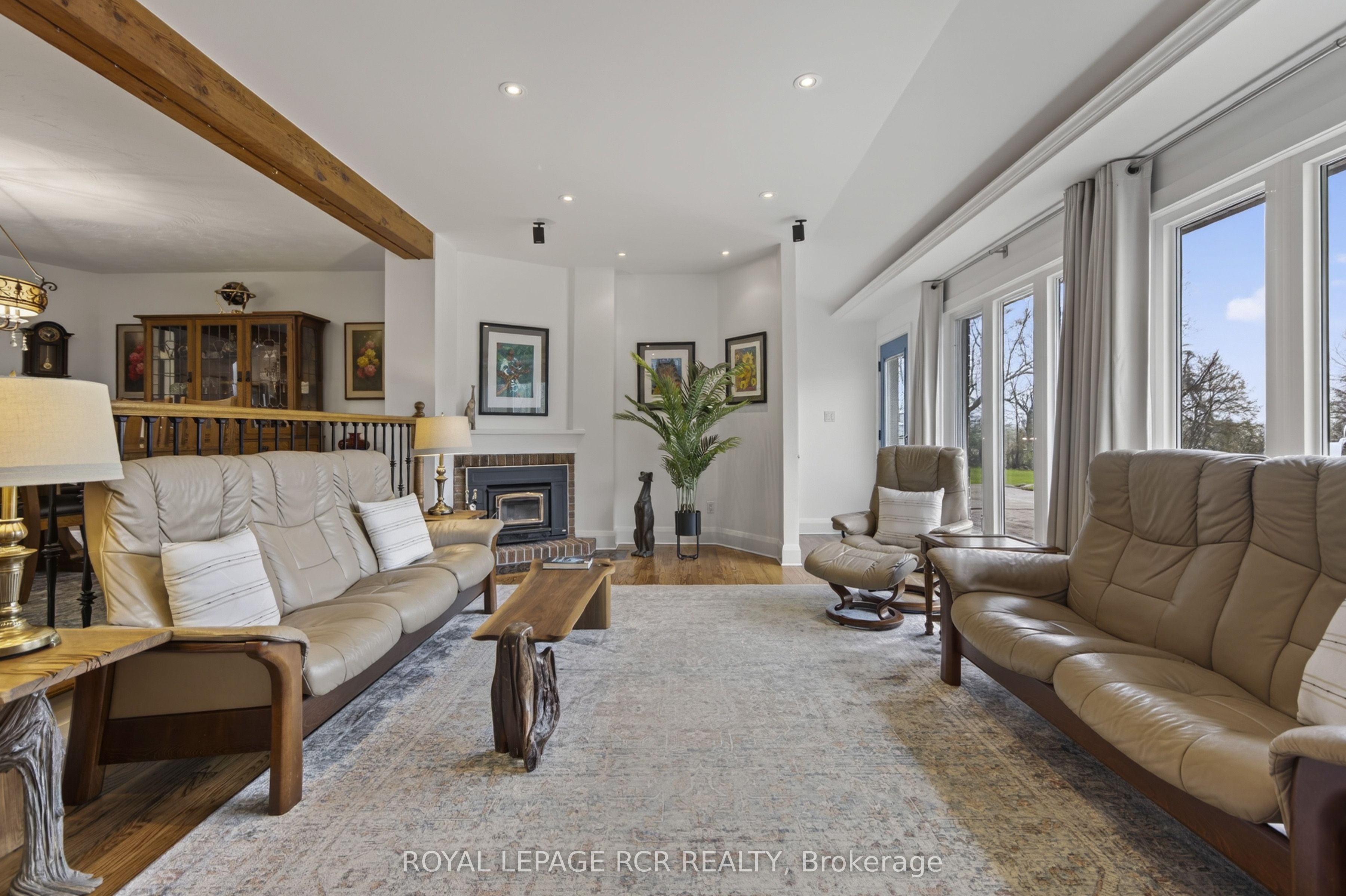 16365 Bathurst Street Property Photo 7
